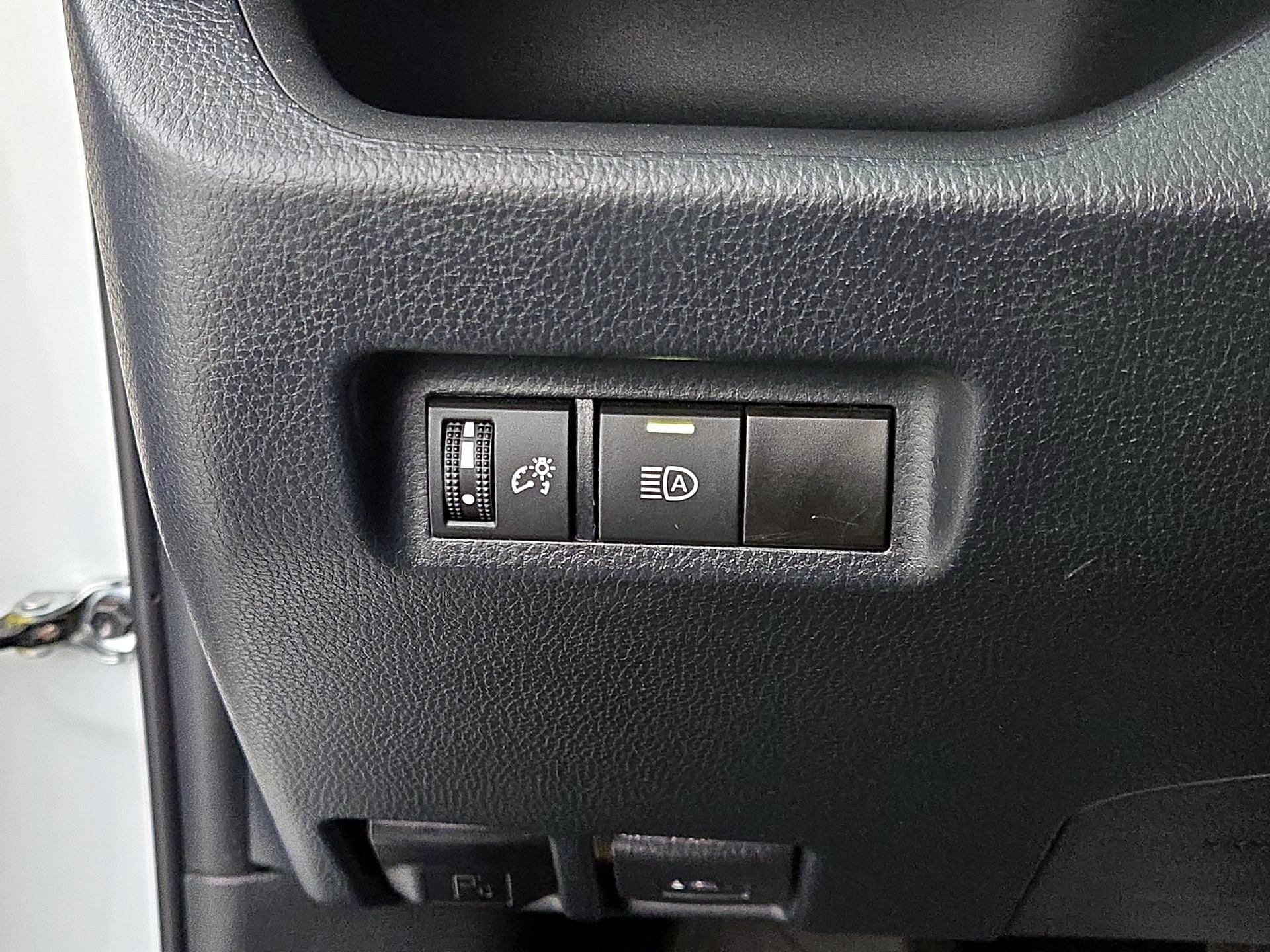 Thumbnail: 2023 Toyota RAV4 - 13