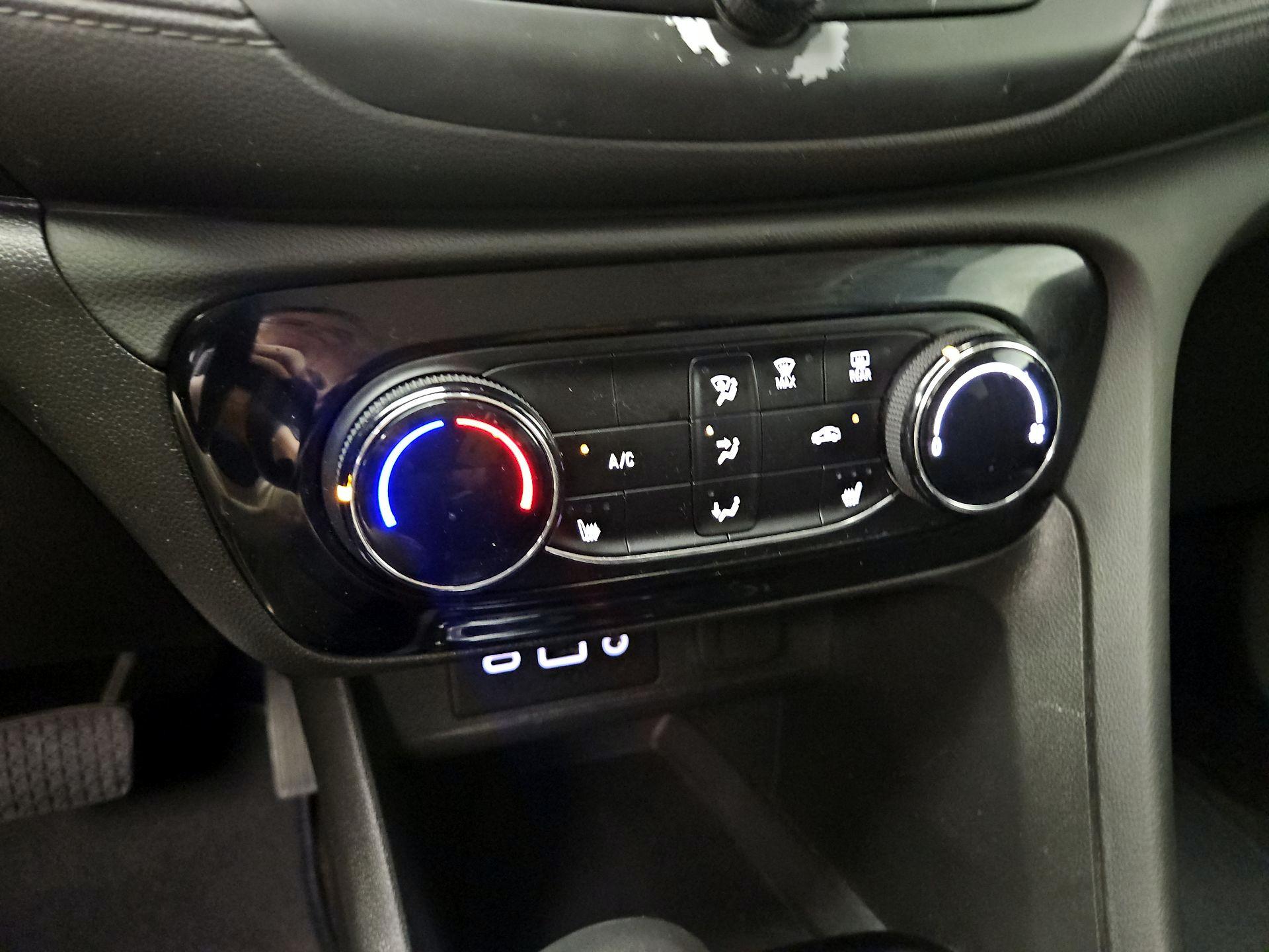 Thumbnail: 2023 Buick Encore GX - 16