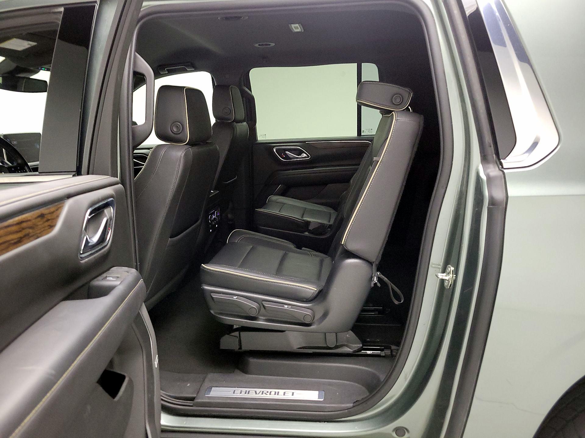 Thumbnail: 2023 Chevrolet Suburban - 19