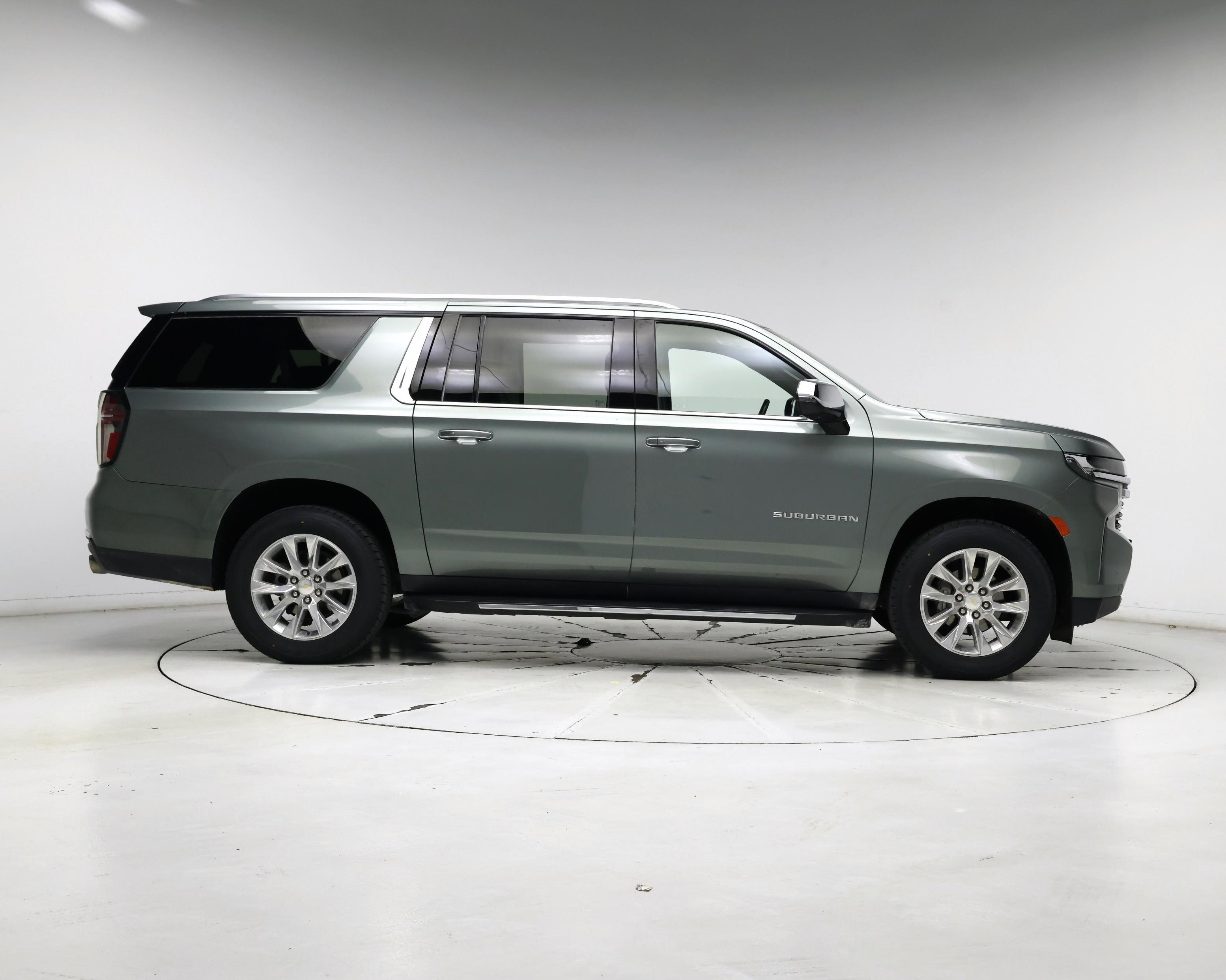 Thumbnail: 2023 Chevrolet Suburban - 7