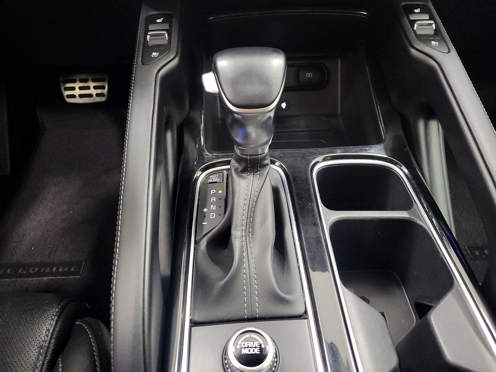 Thumbnail: 2022 Kia Telluride - 18