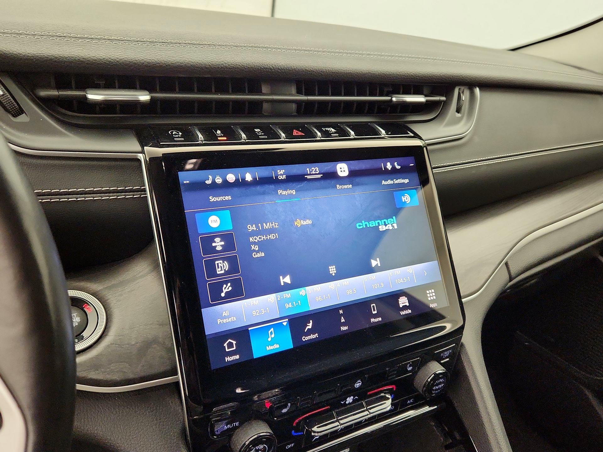 Thumbnail: 2021 Jeep Grand Cherokee L - 16