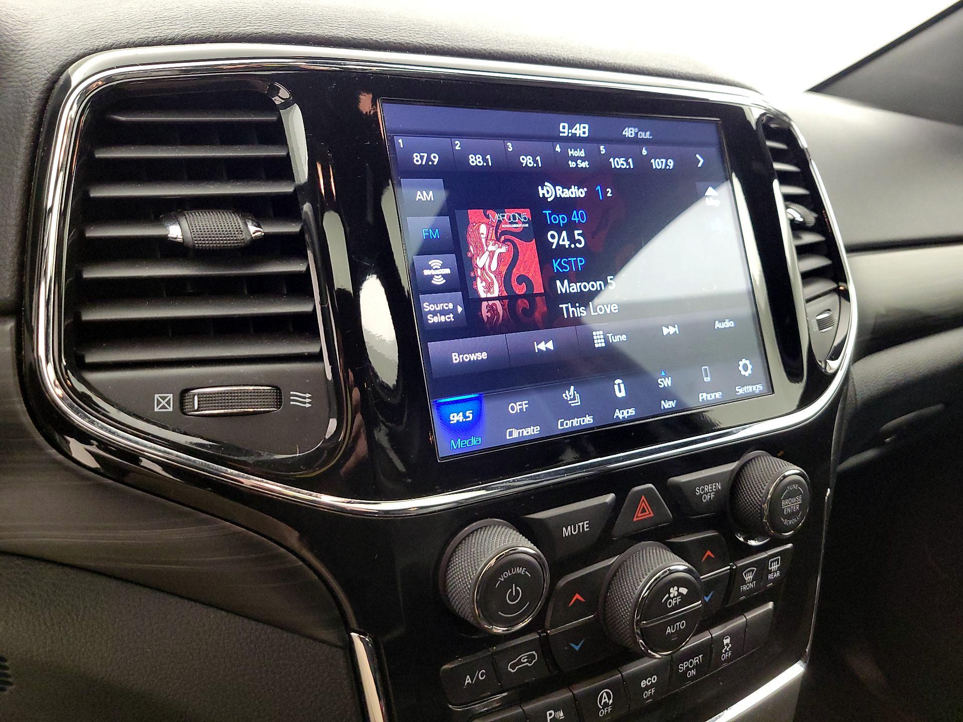 Thumbnail: 2021 Jeep Grand Cherokee - 16