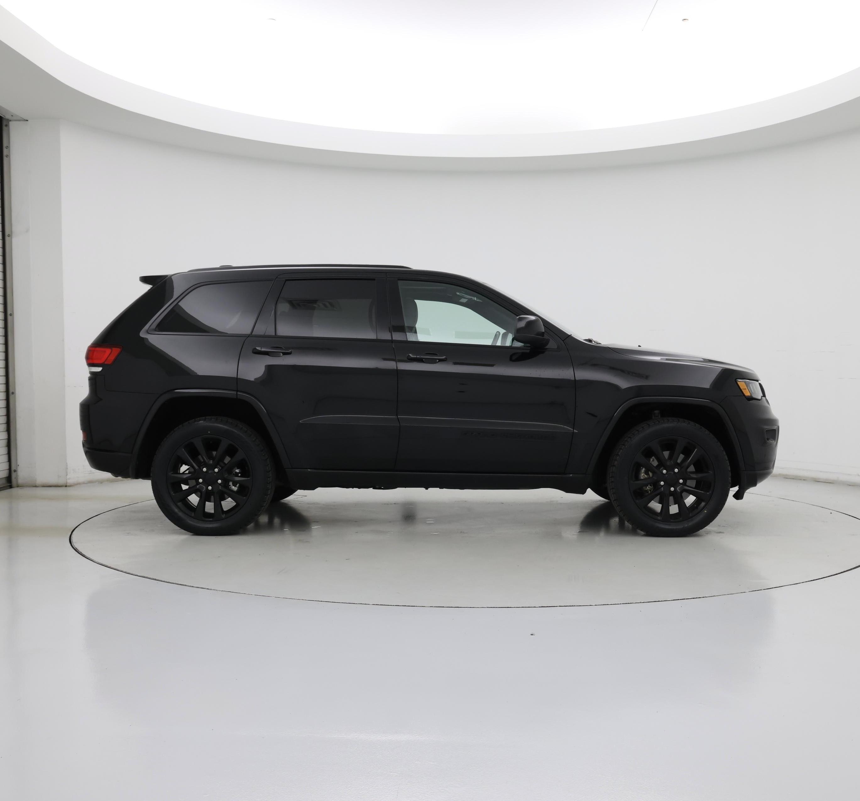 Thumbnail: 2021 Jeep Grand Cherokee - 7
