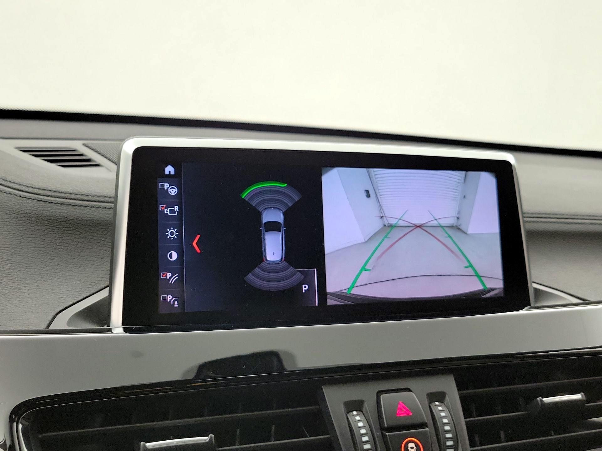 Thumbnail: 2022 BMW X1 - 15