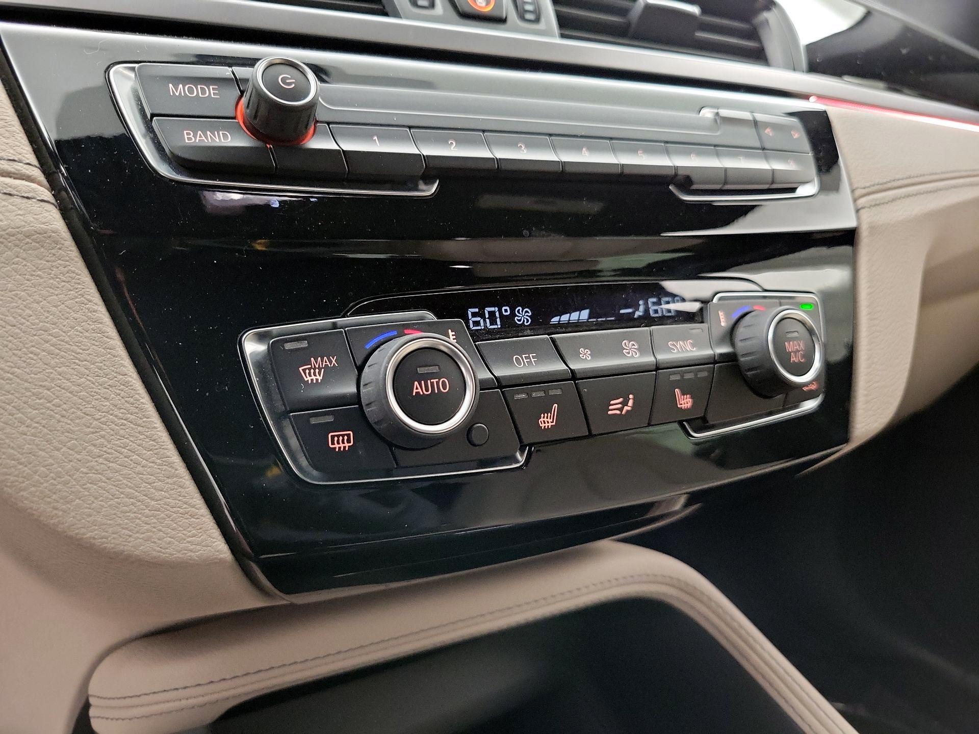 Thumbnail: 2022 BMW X1 - 17