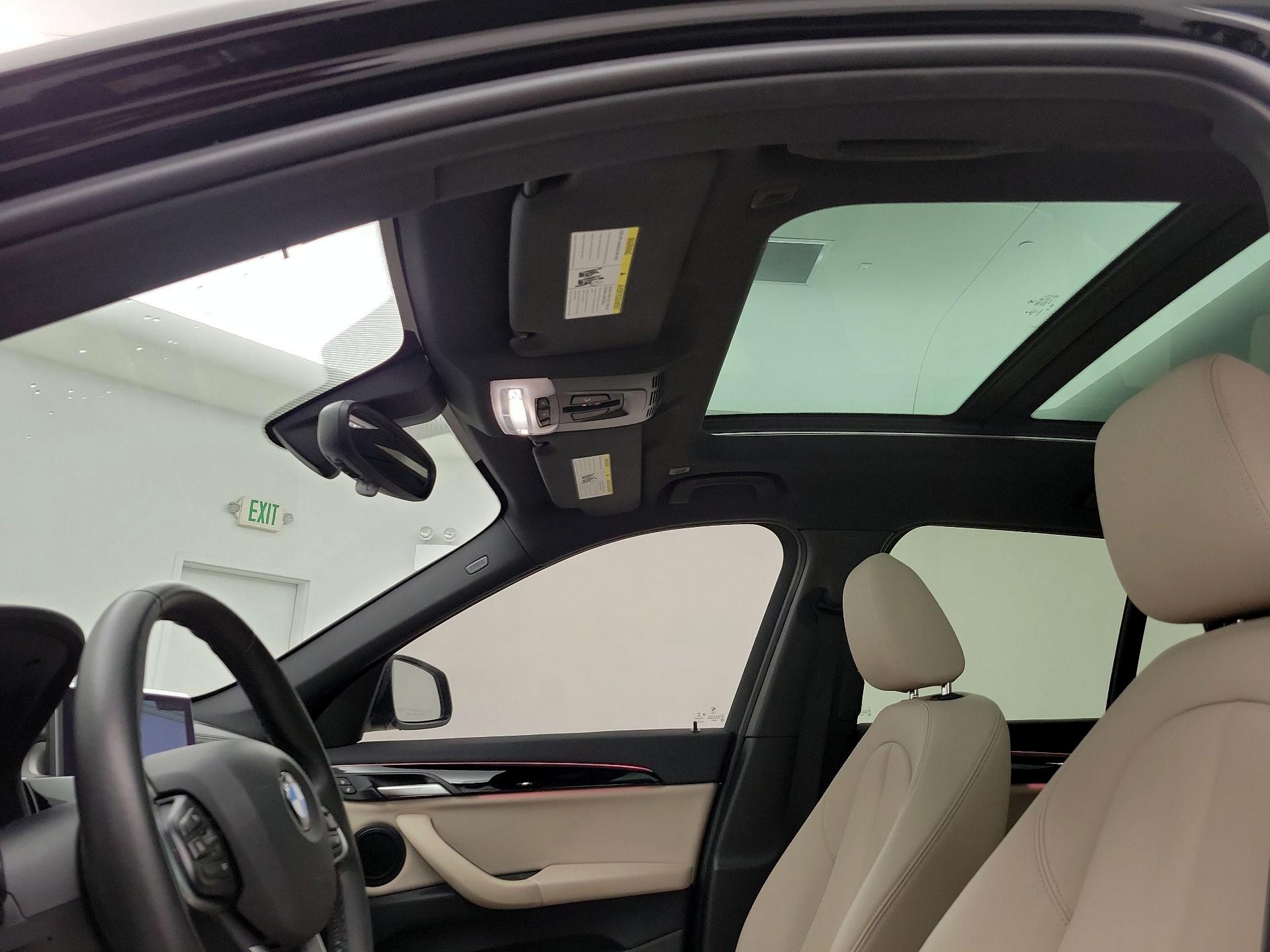 Thumbnail: 2022 BMW X1 - 20