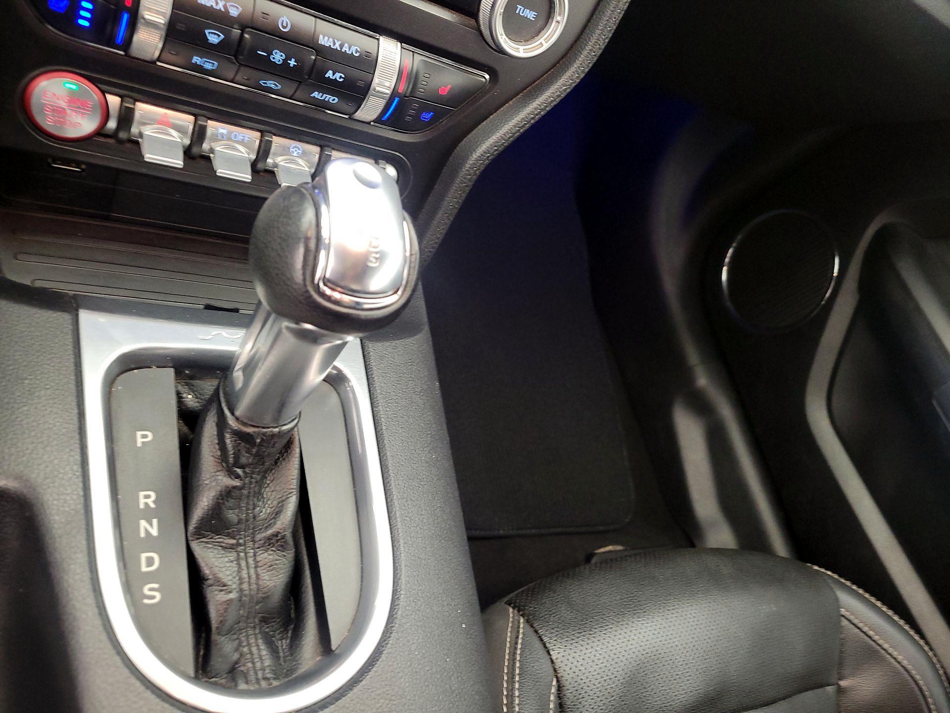 Thumbnail: 2022 Ford Mustang - 17