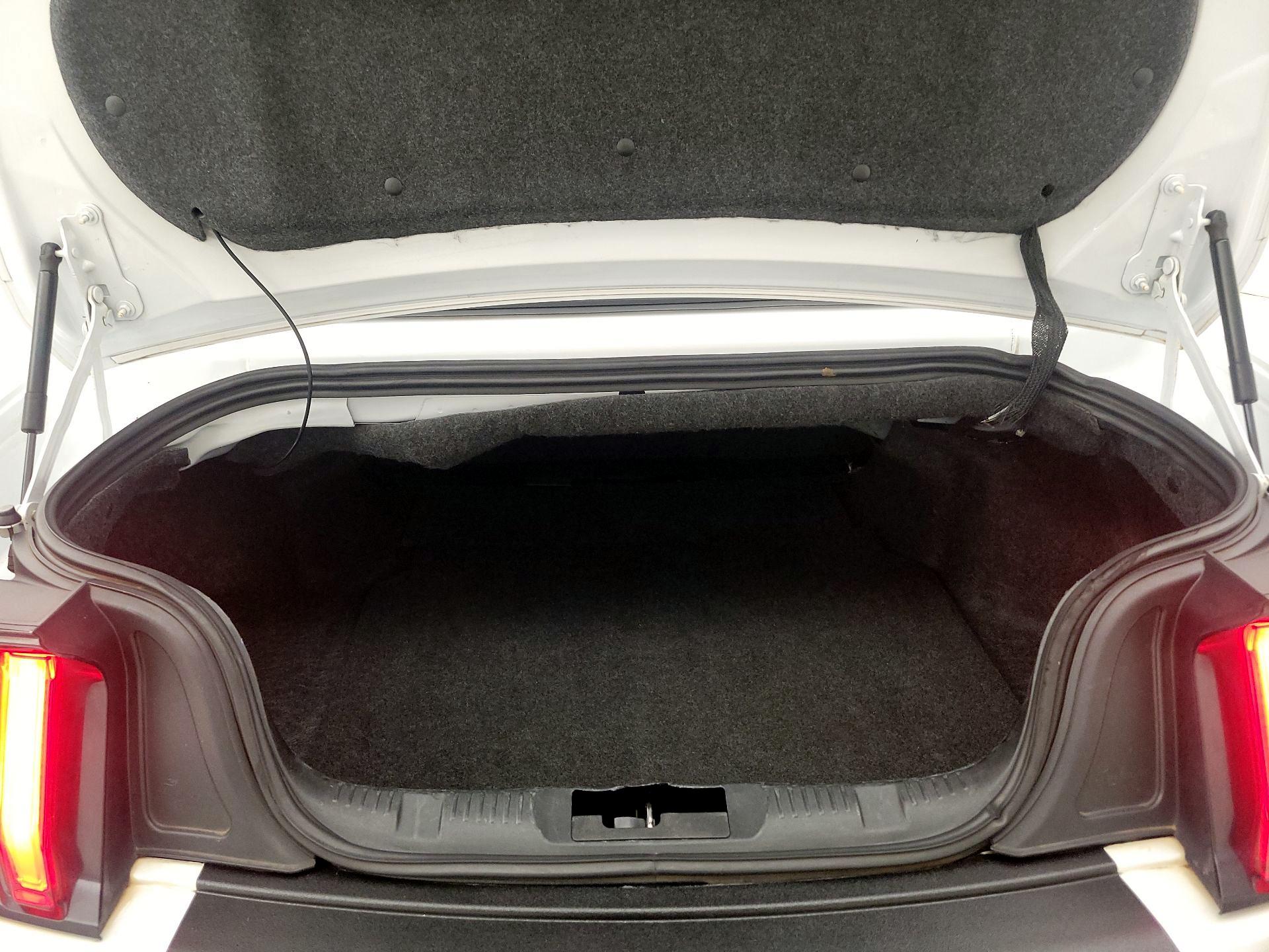 Thumbnail: 2022 Ford Mustang - 19