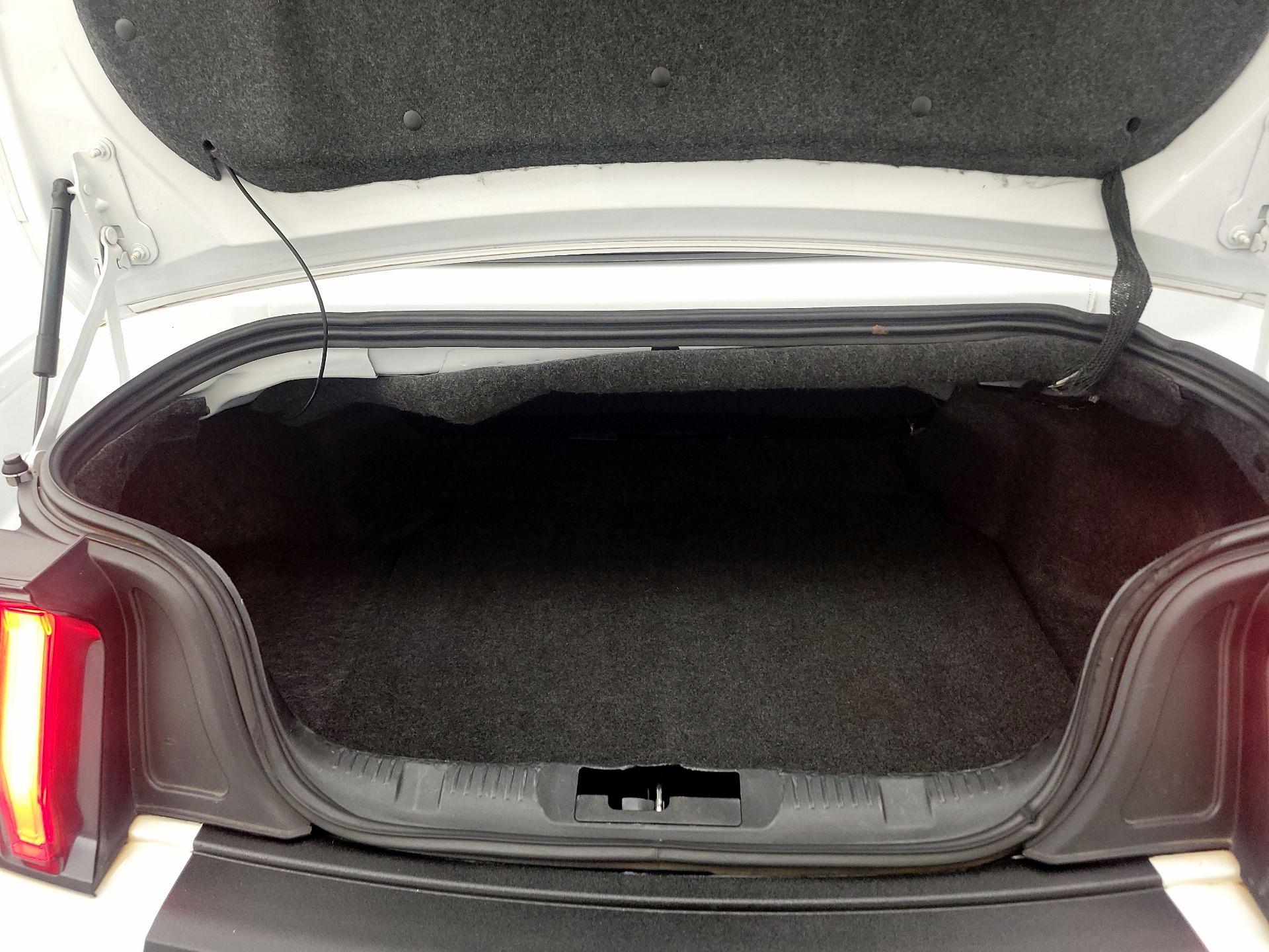 Thumbnail: 2022 Ford Mustang - 20