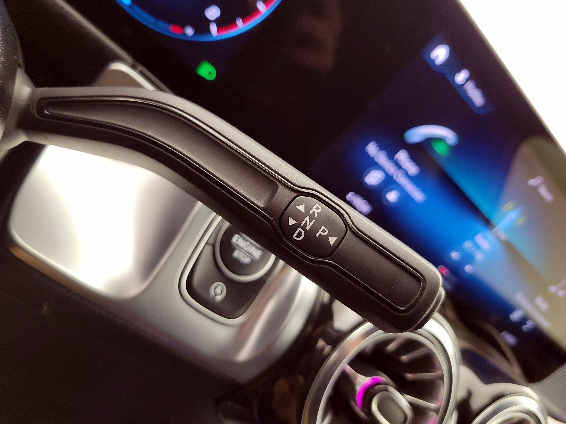 Thumbnail: 2022 Mercedes-Benz GLB - 17