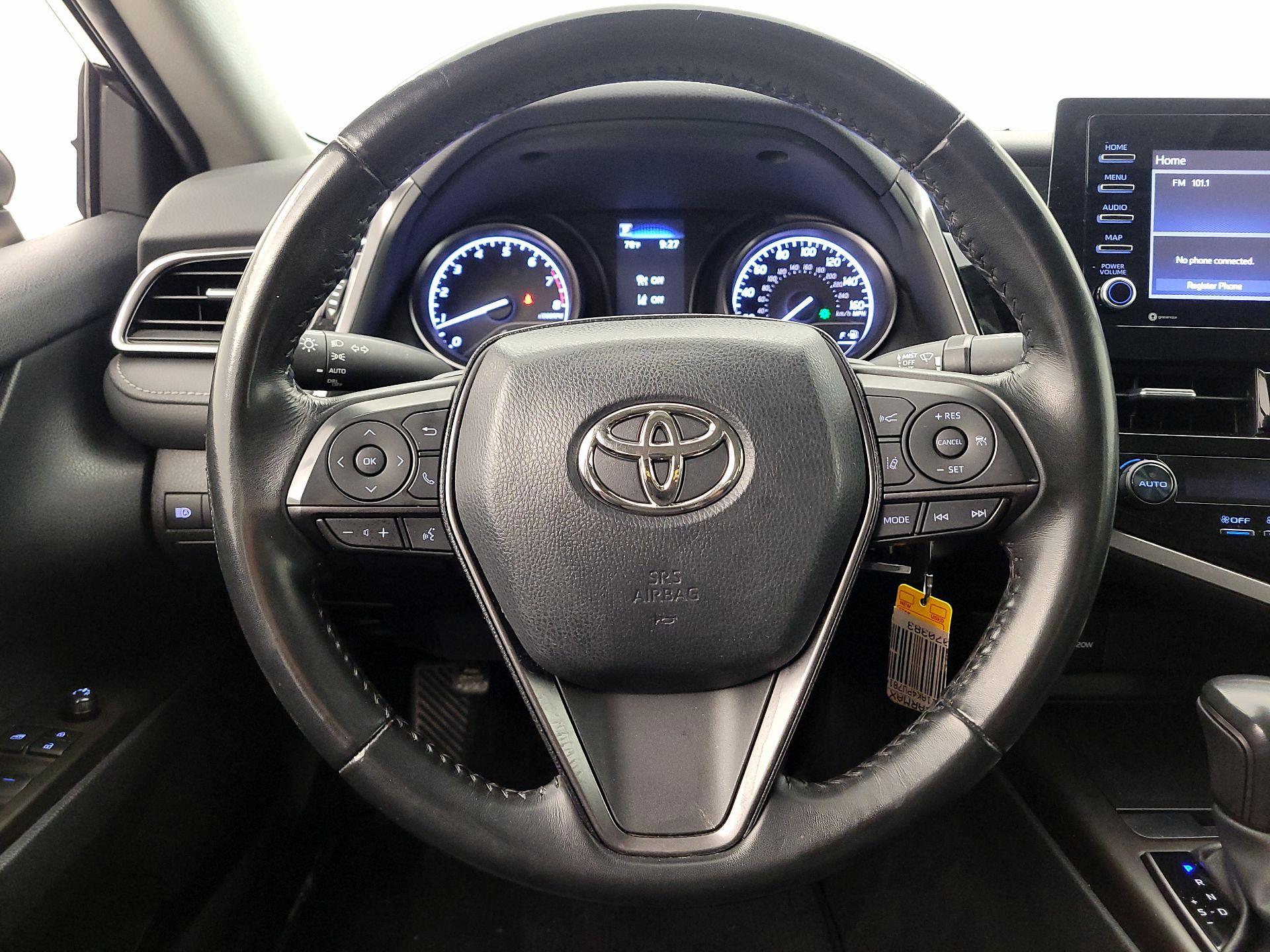 Thumbnail: 2023 Toyota Camry - 10