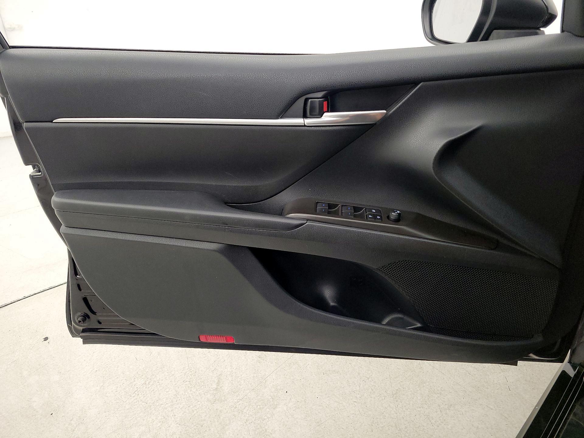 Thumbnail: 2023 Toyota Camry - 12