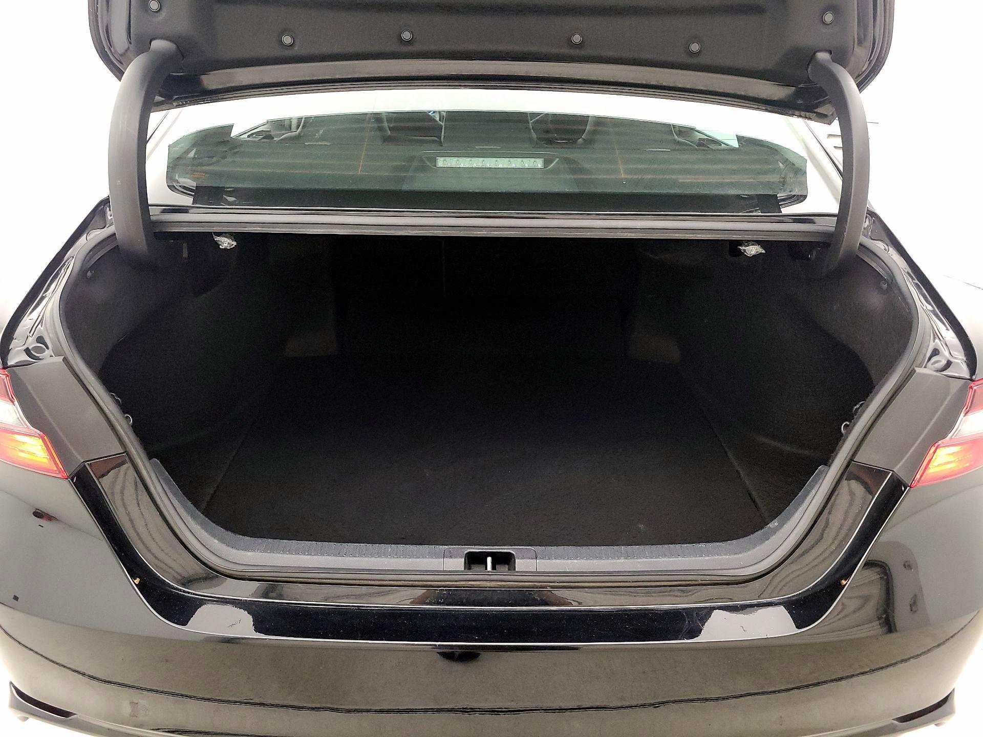 Thumbnail: 2023 Toyota Camry - 20