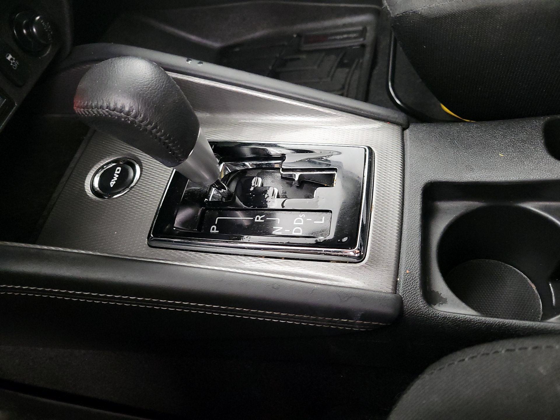 Thumbnail: 2020 Mitsubishi Outlander Sport - 17