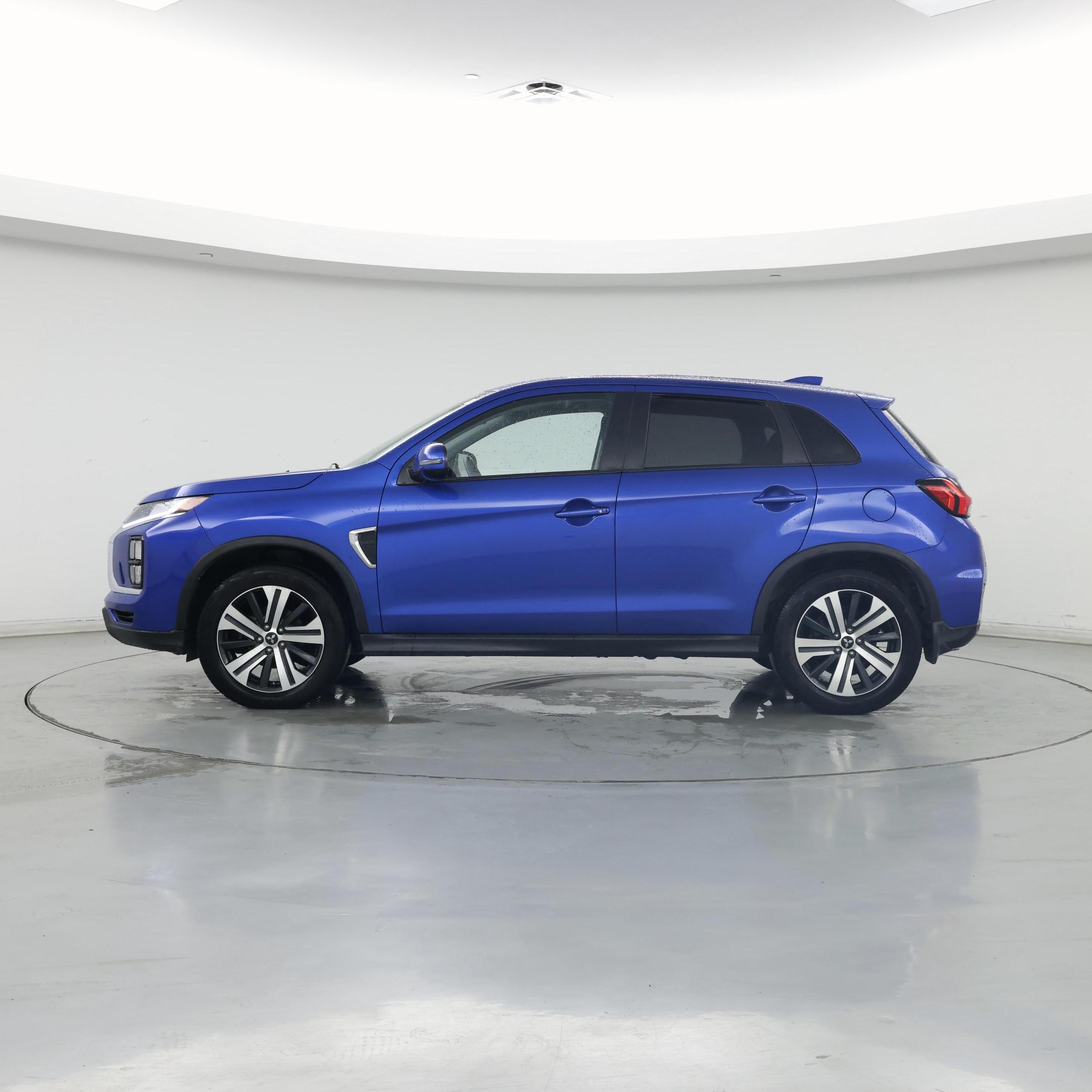 Thumbnail: 2020 Mitsubishi Outlander Sport - 3