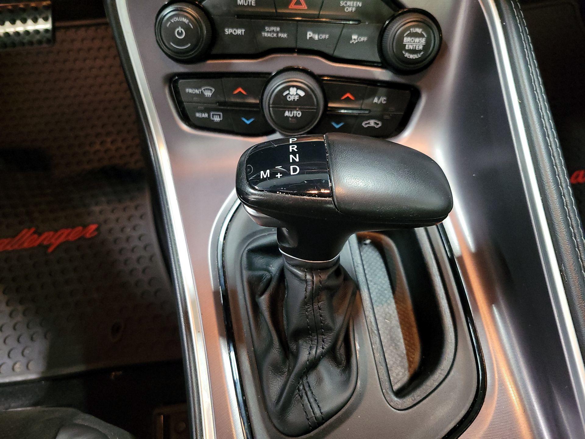 Thumbnail: 2022 Dodge Challenger - 16