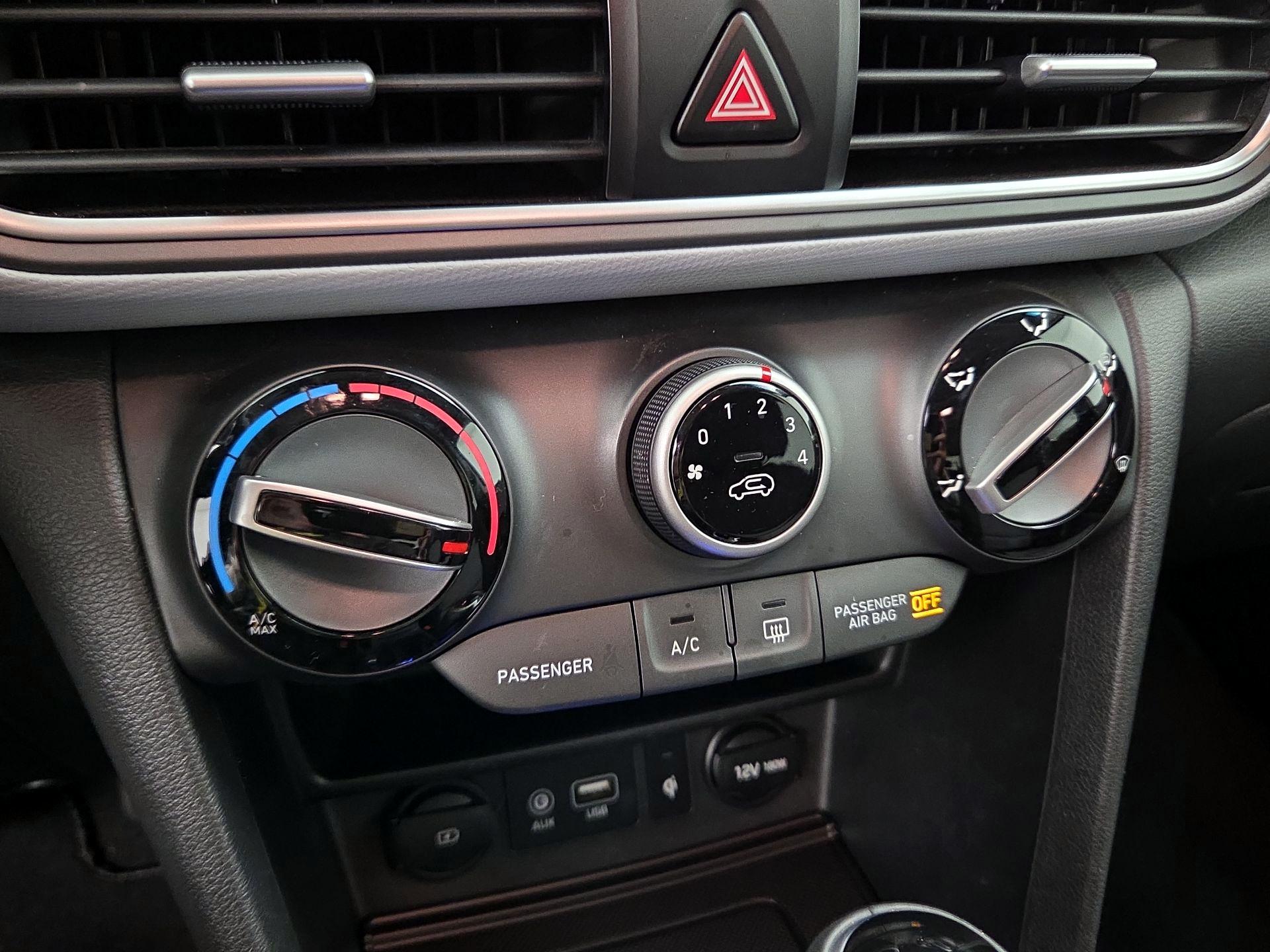 Thumbnail: 2020 Hyundai Kona - 16