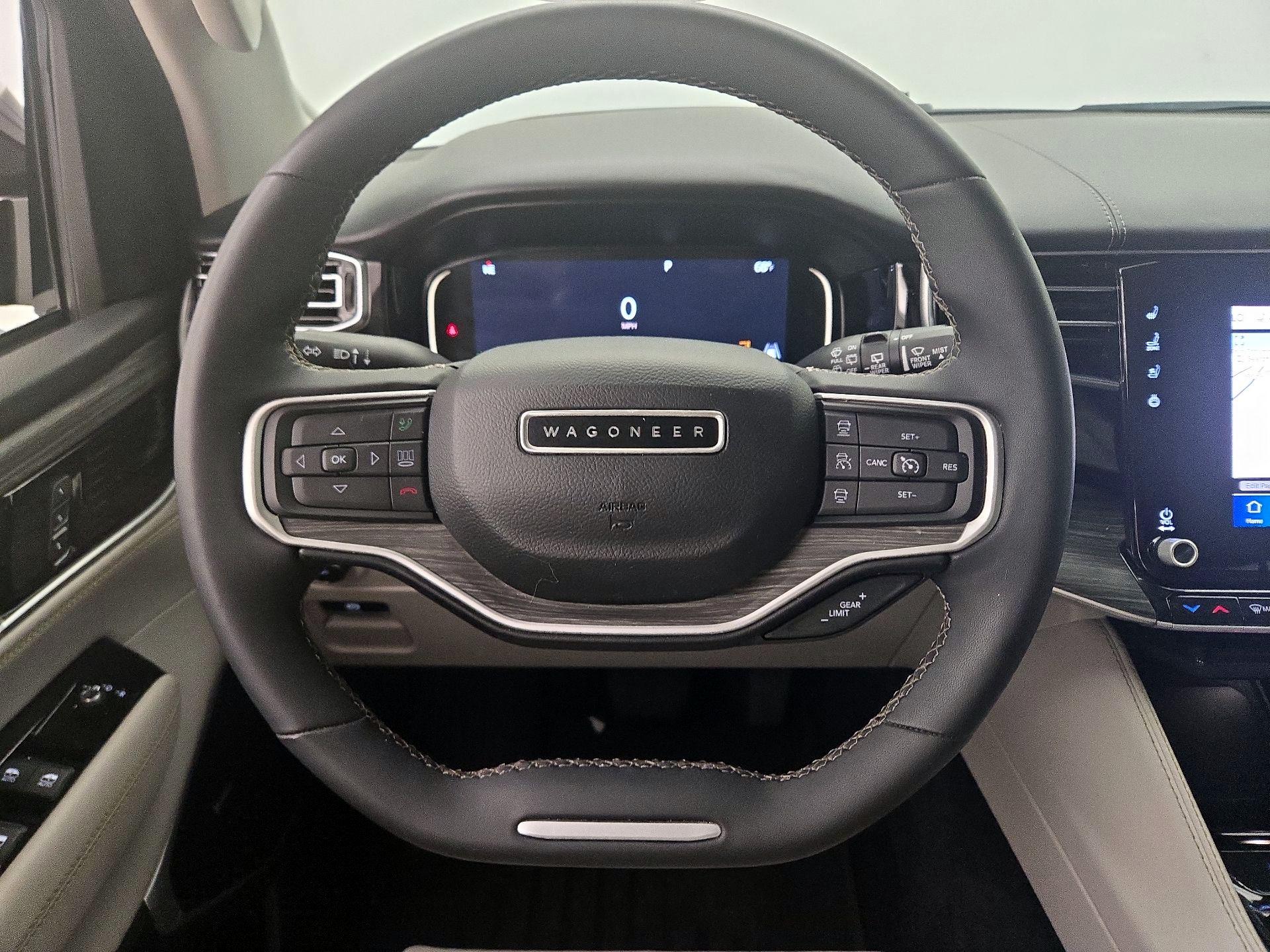 Thumbnail: 2023 Jeep Wagoneer - 10