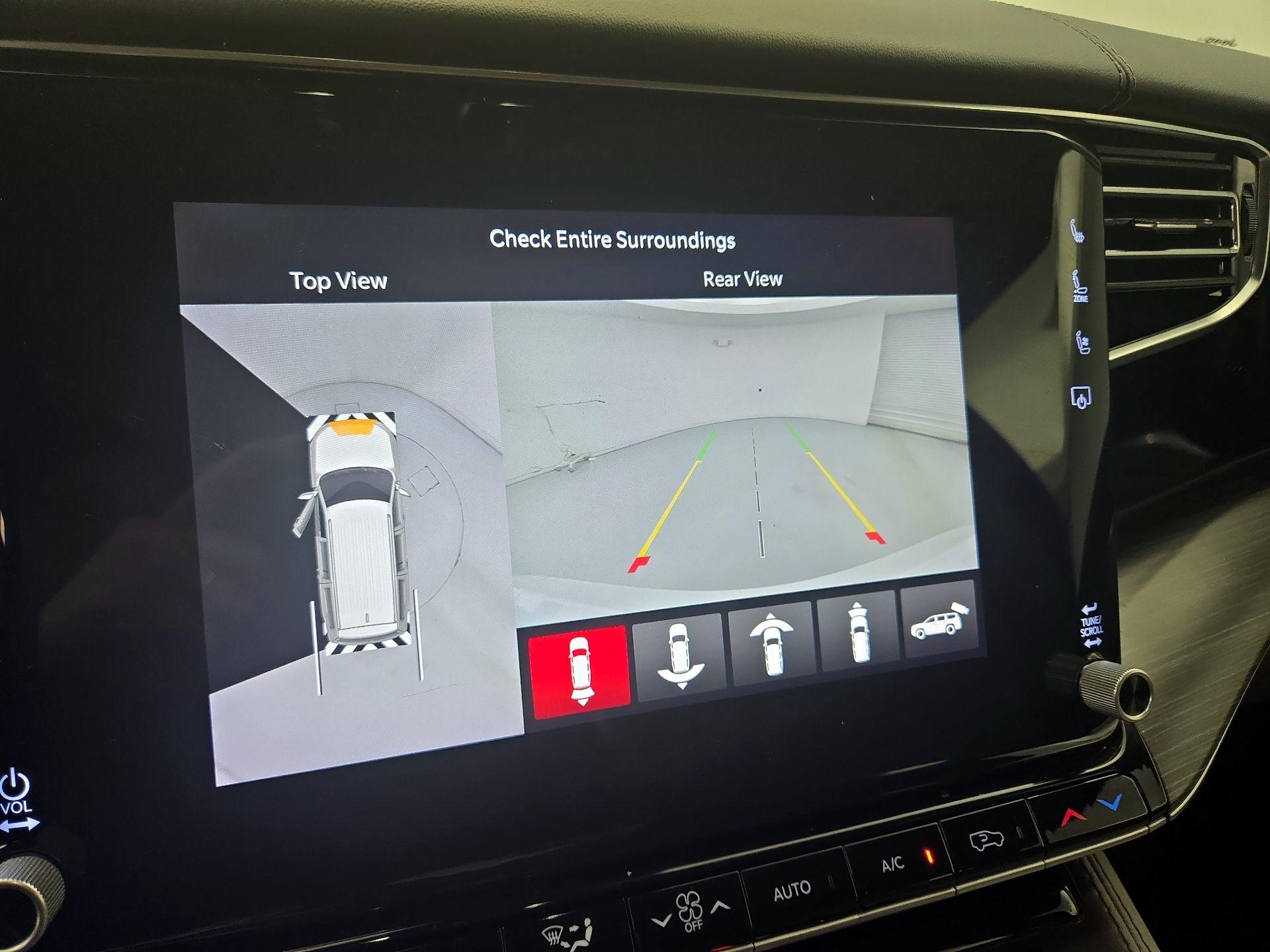 Thumbnail: 2023 Jeep Wagoneer - 15