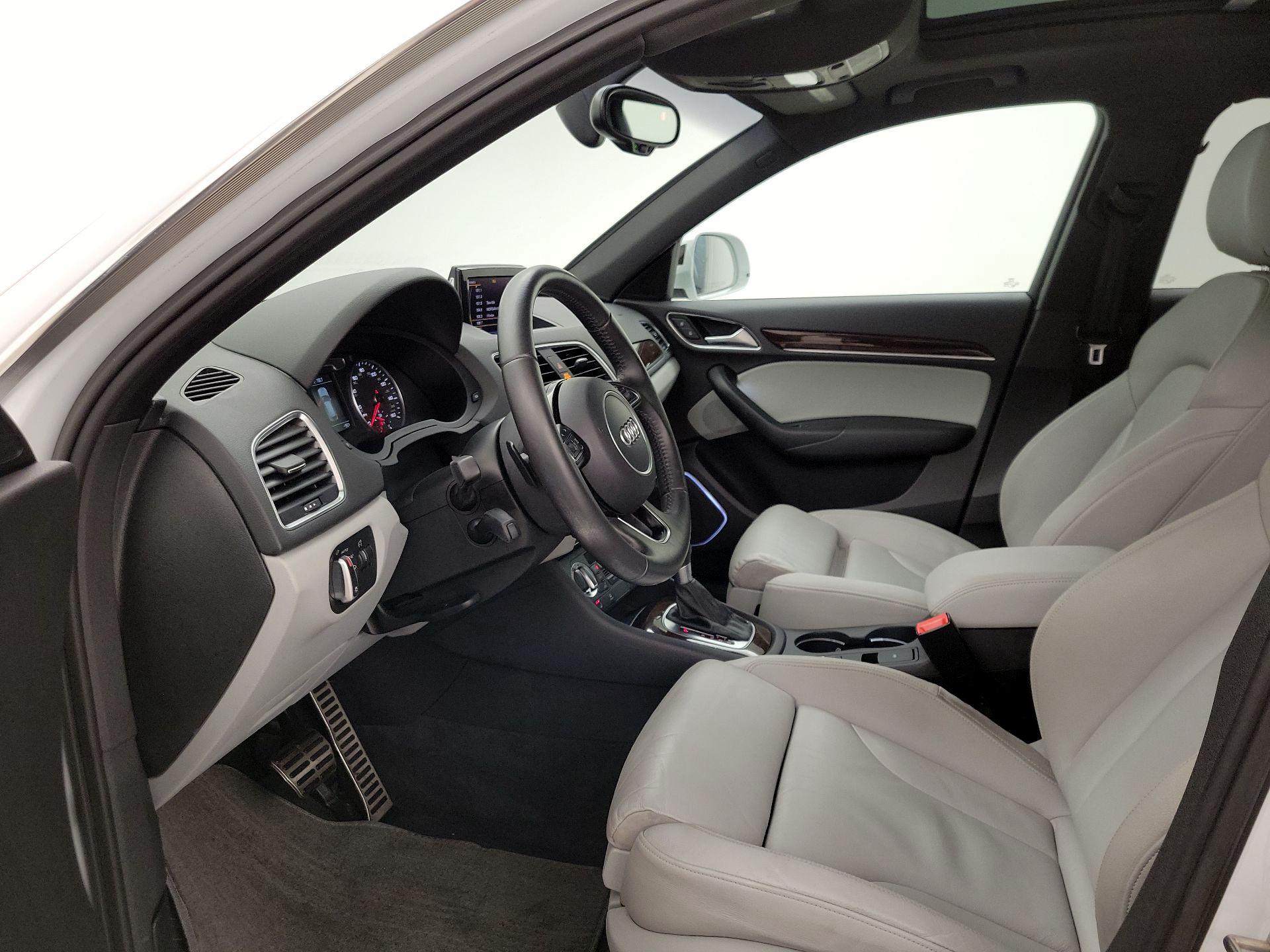 Thumbnail: 2015 Audi Q3 - 11