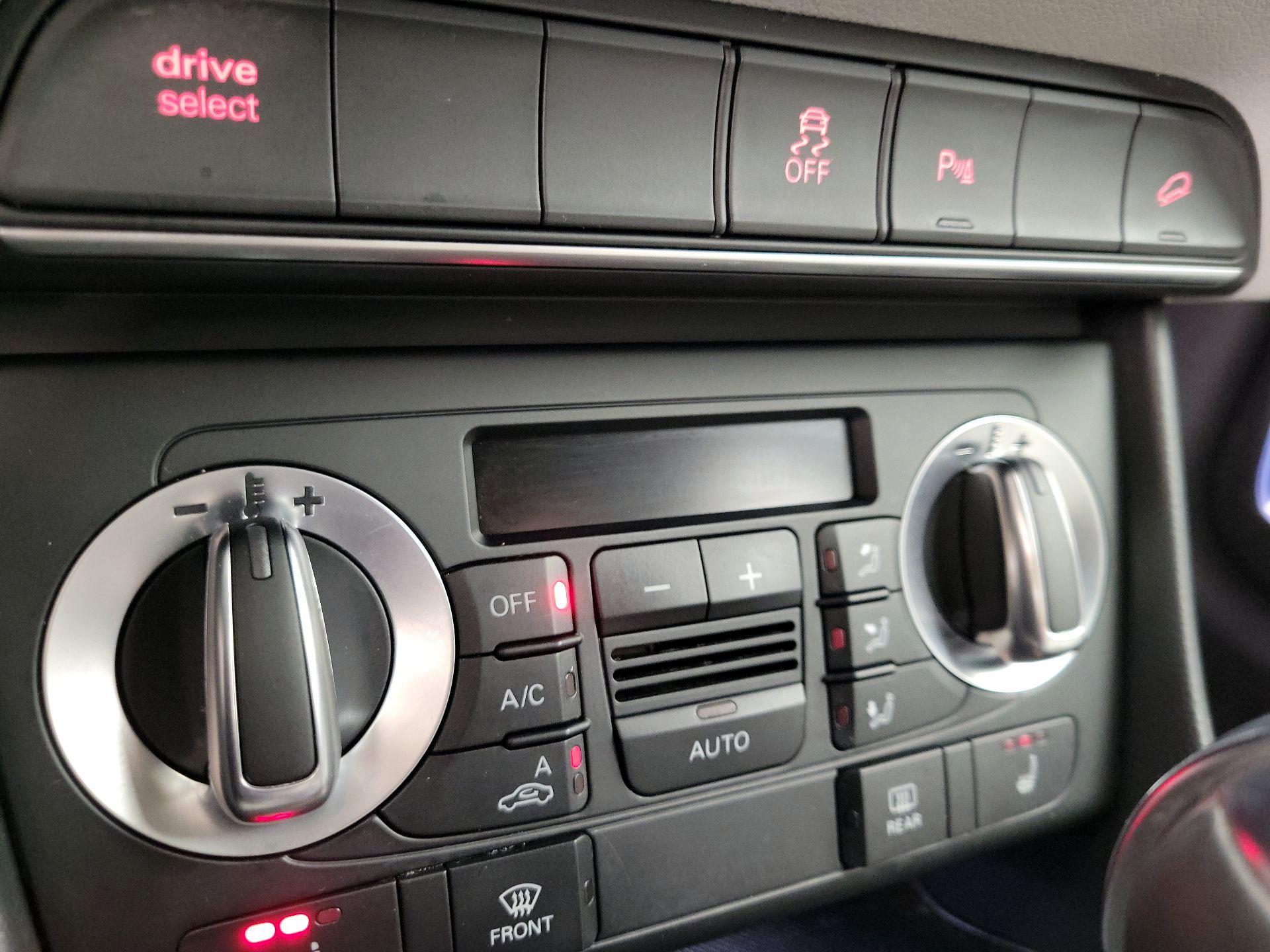 Thumbnail: 2015 Audi Q3 - 17