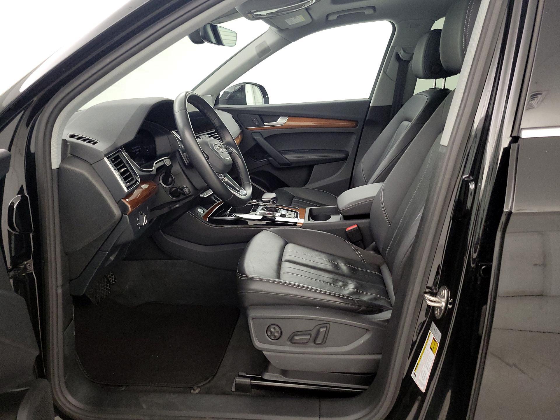 Thumbnail: 2023 Audi Q5 - 11