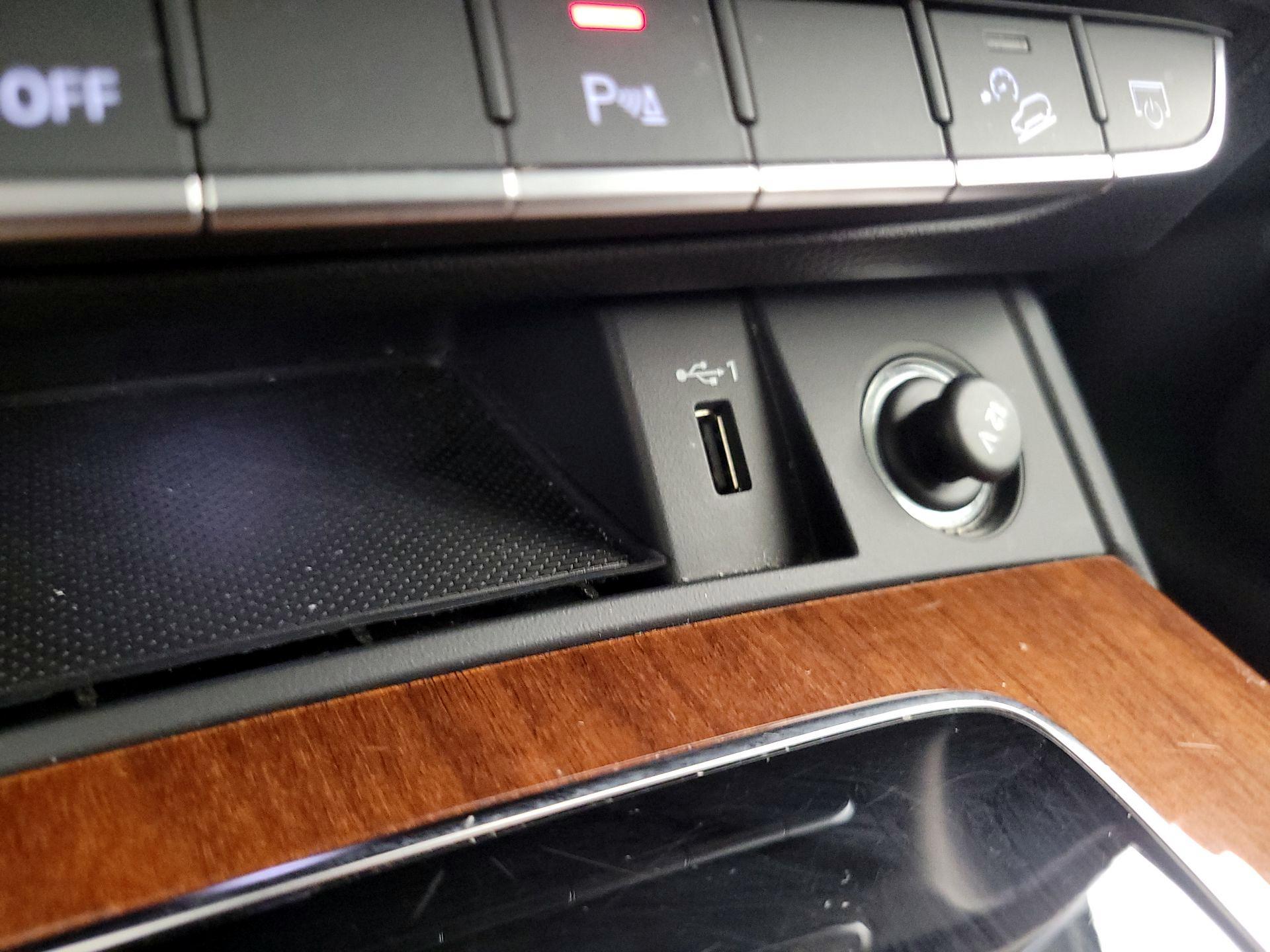 Thumbnail: 2023 Audi Q5 - 18