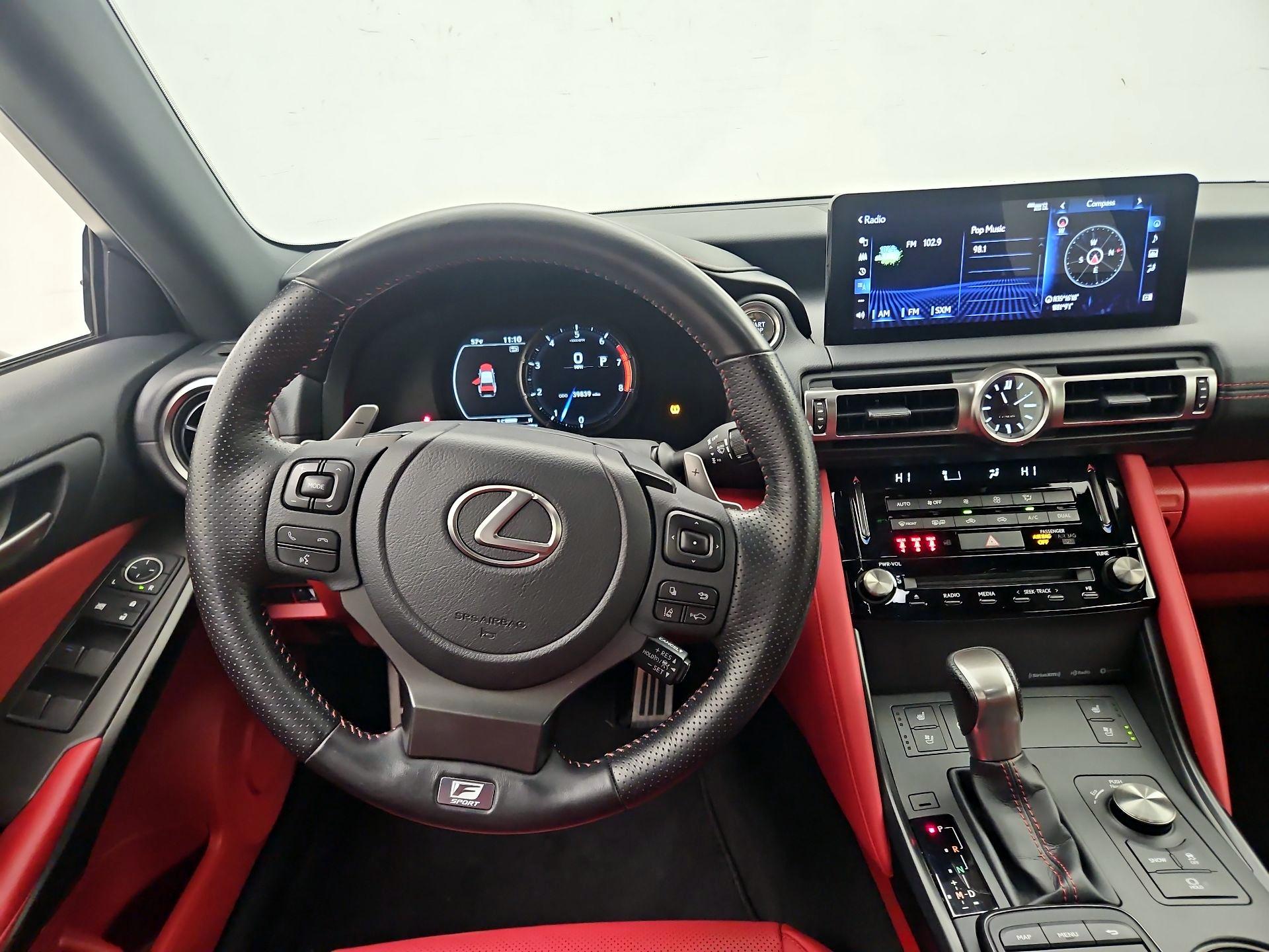 Thumbnail: 2022 Lexus IS - 10