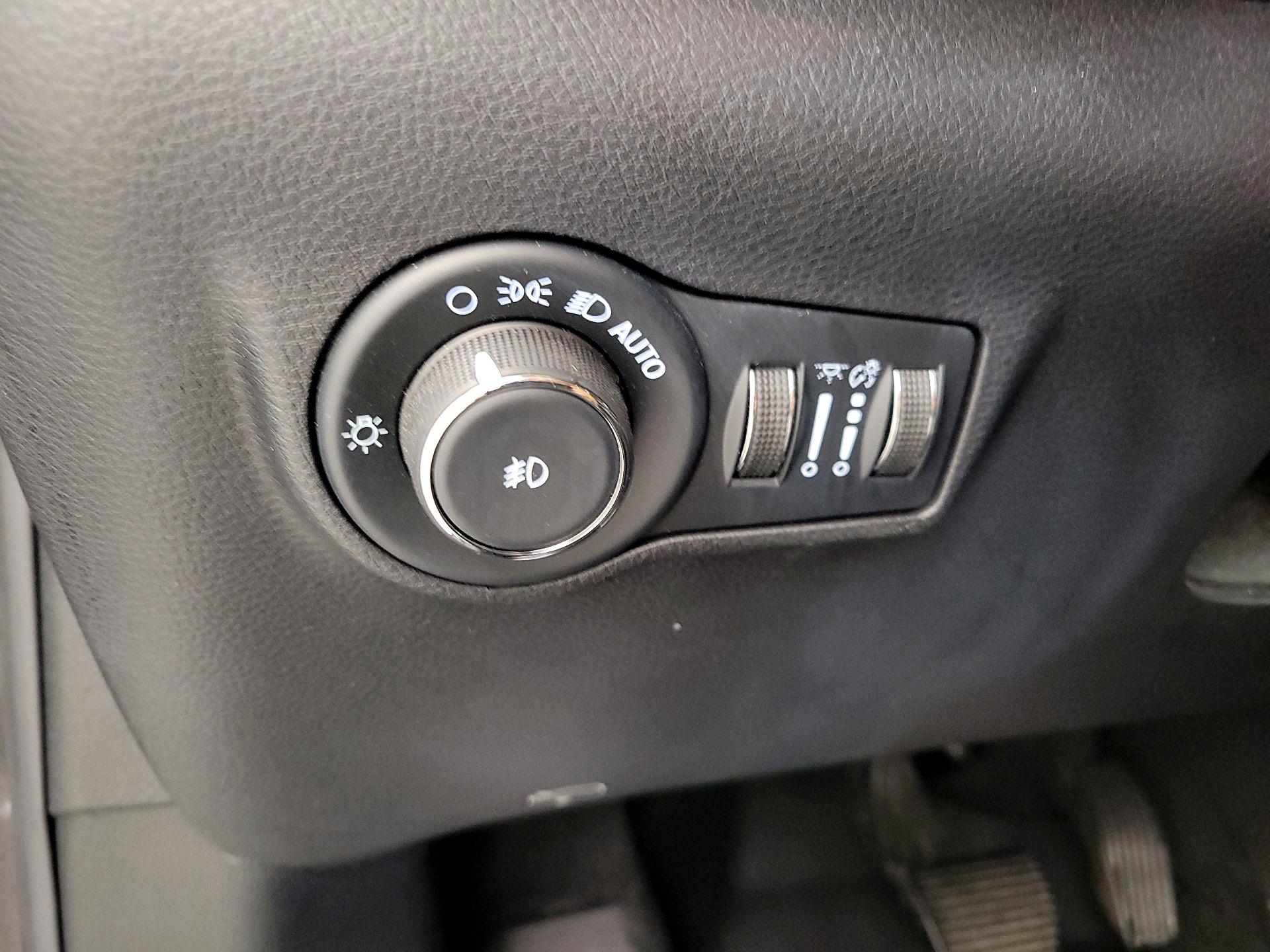 Thumbnail: 2022 Jeep Compass - 13