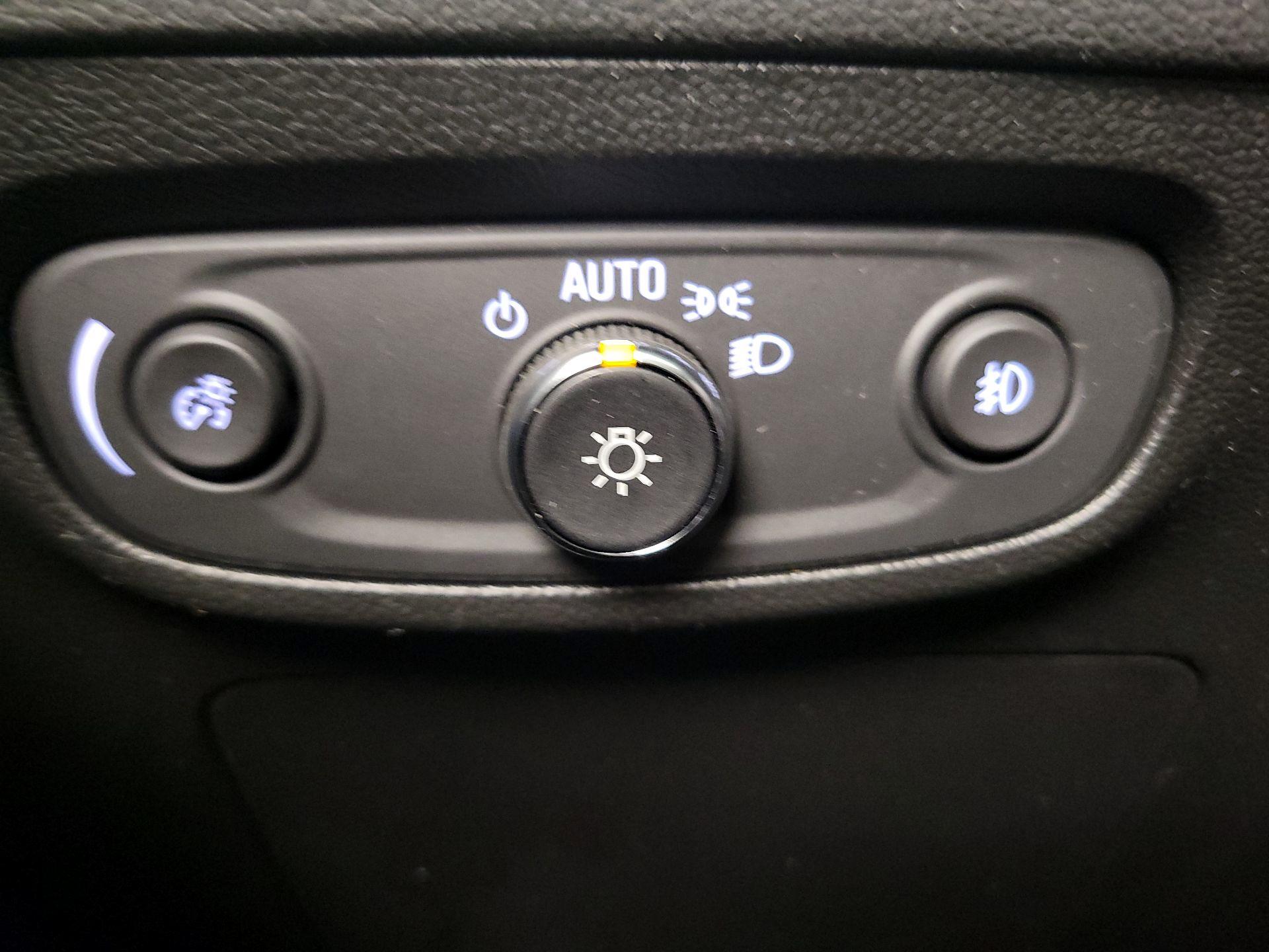 Thumbnail: 2023 Buick Encore GX - 13