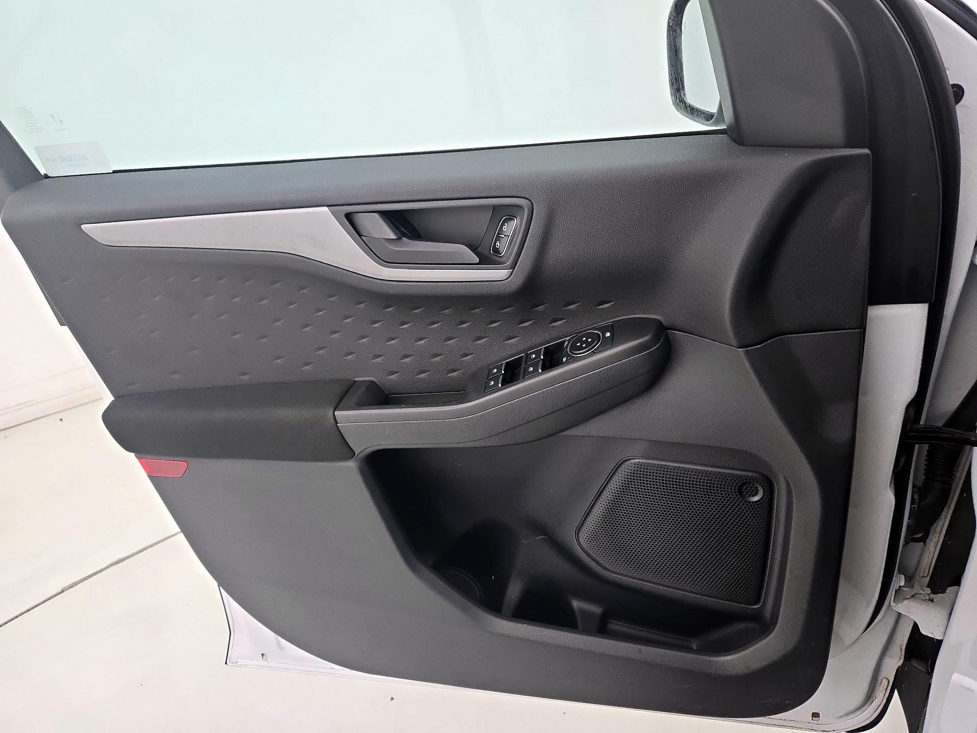 Thumbnail: 2020 Ford Escape - 12