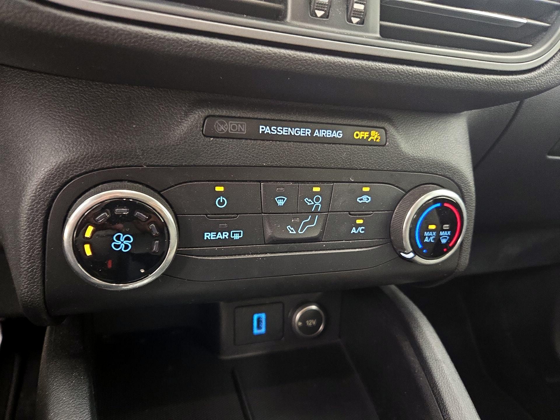 Thumbnail: 2020 Ford Escape - 16