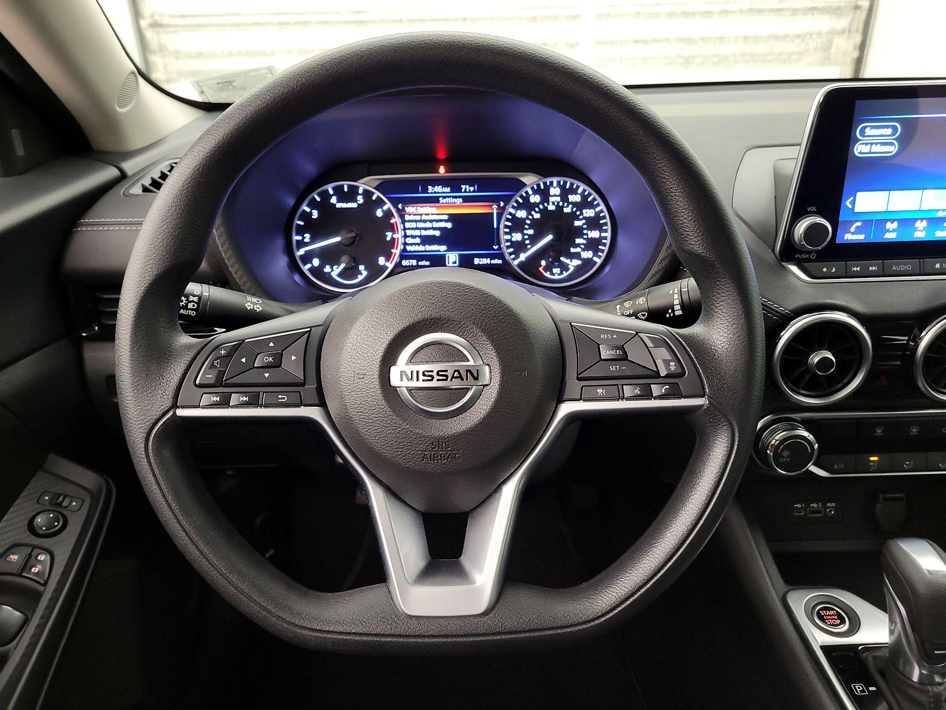 Thumbnail: 2023 Nissan Sentra - 10