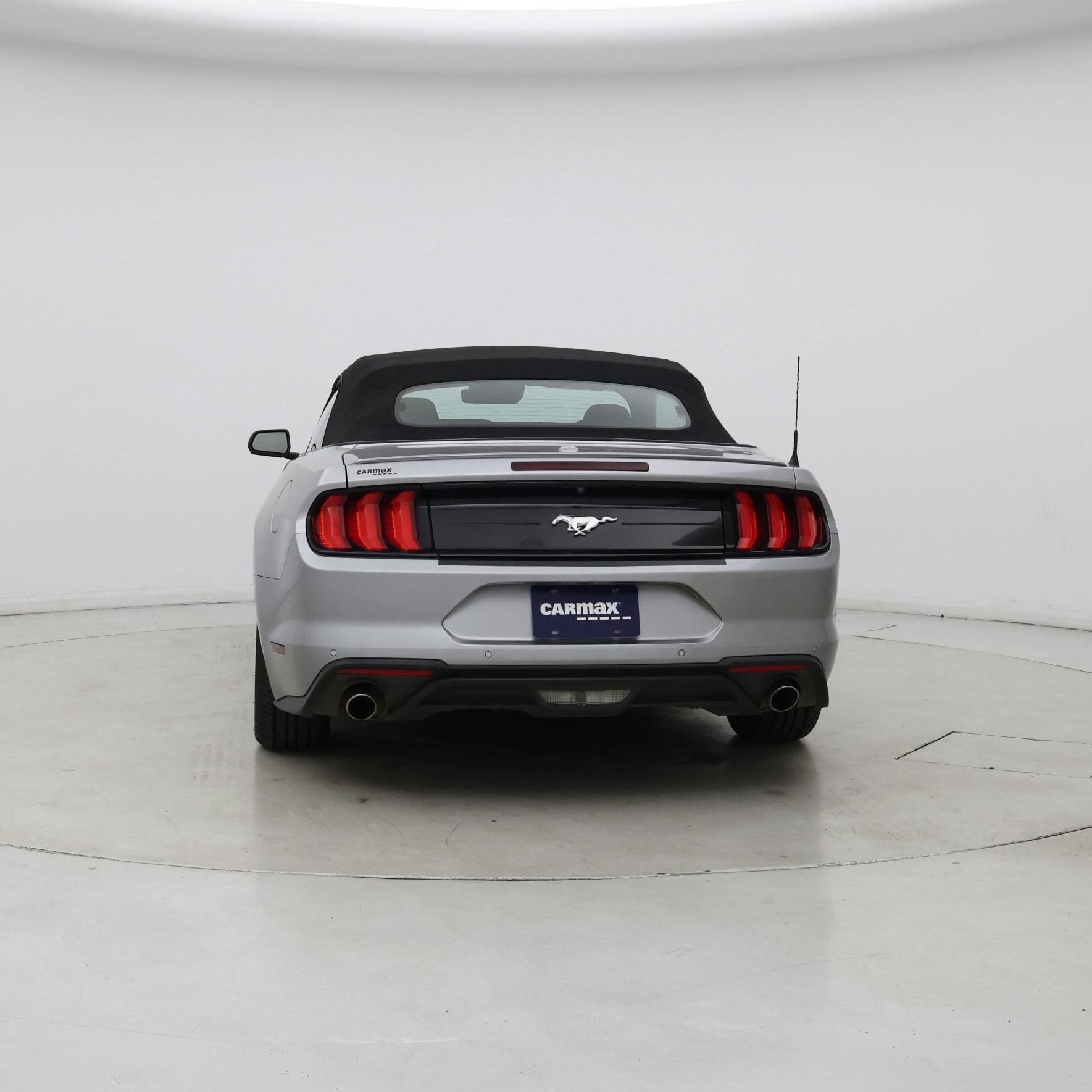 Thumbnail: 2022 Ford Mustang - 6