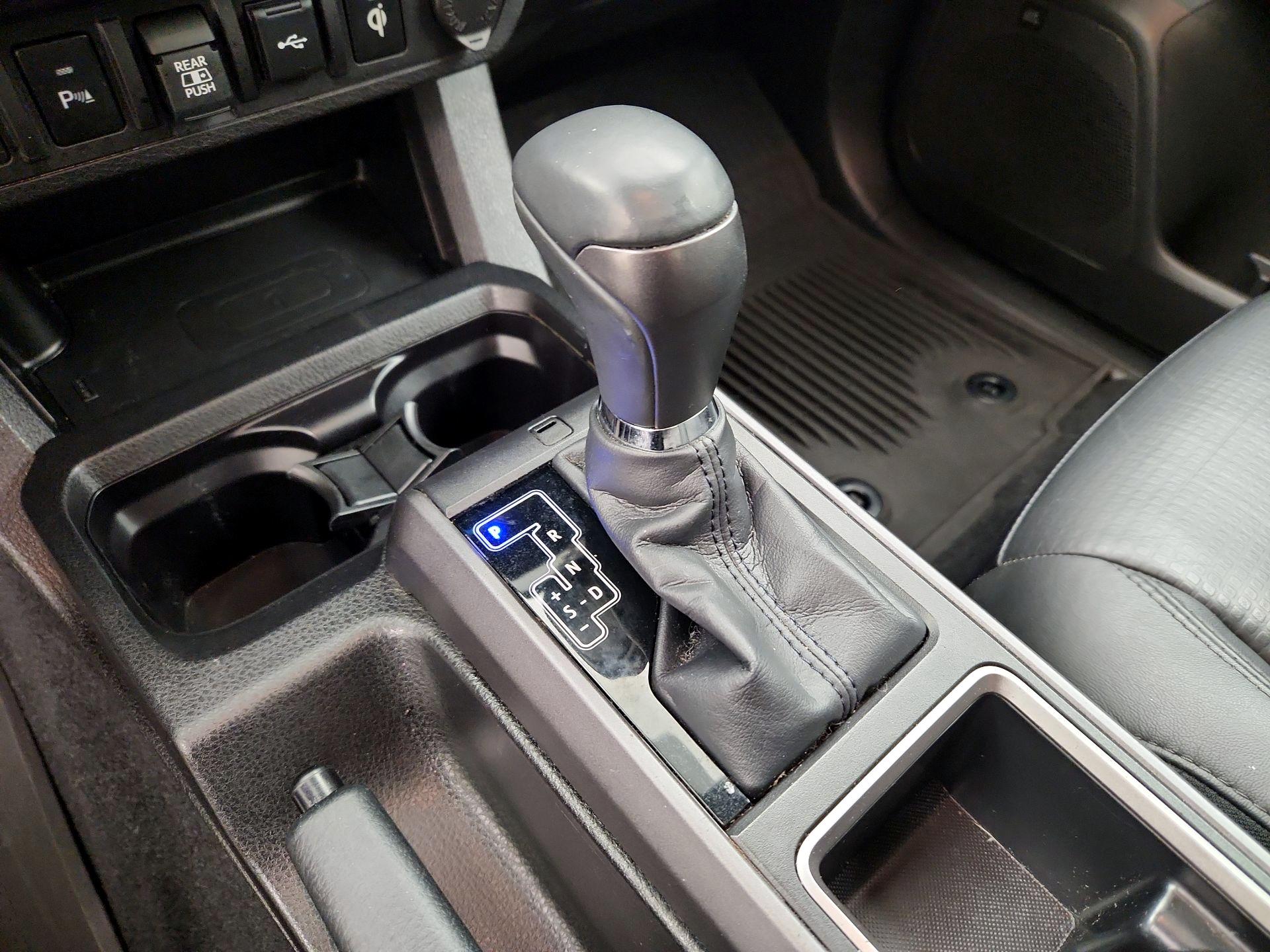 Thumbnail: 2022 Toyota Tacoma - 18