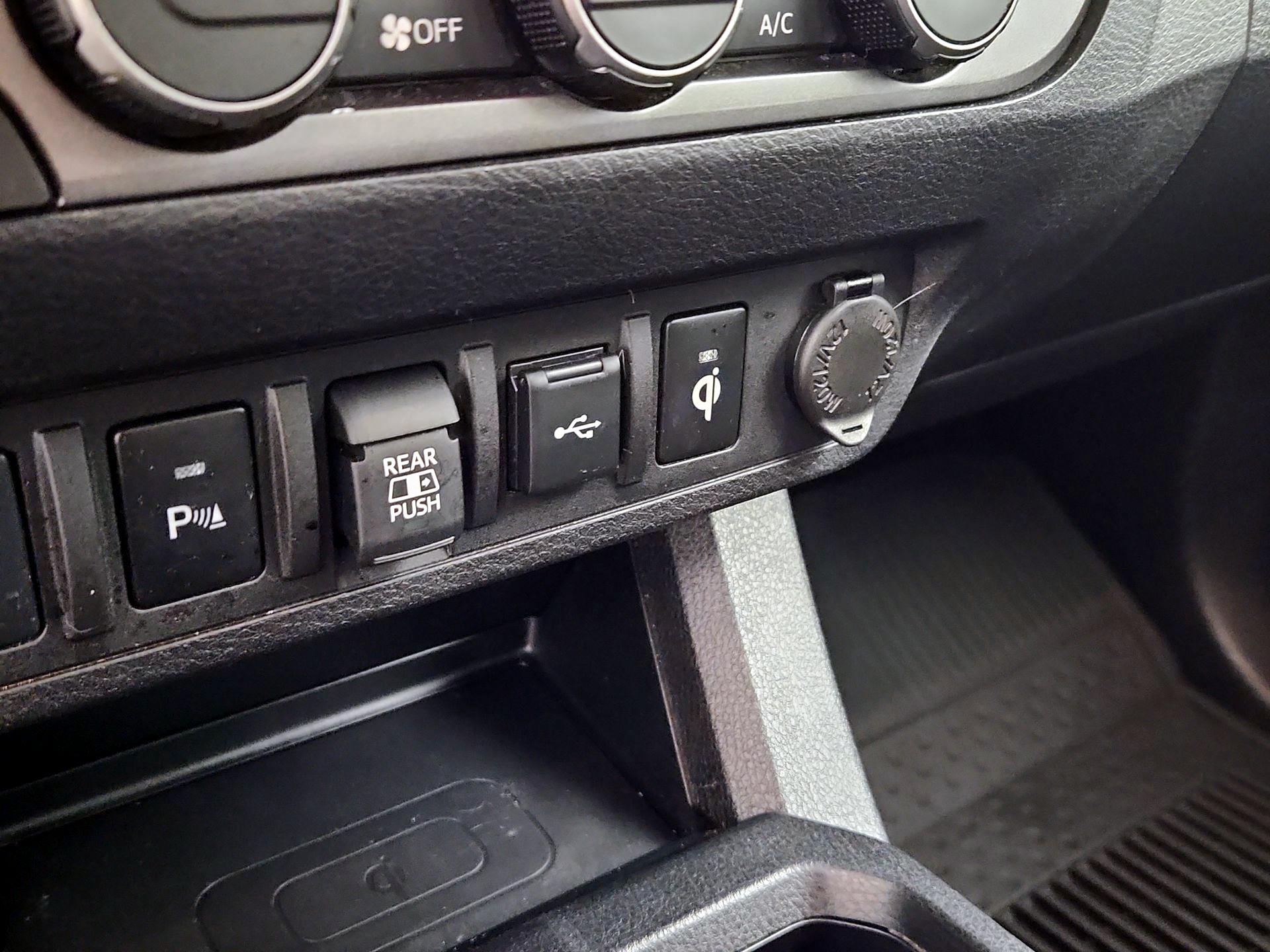 Thumbnail: 2022 Toyota Tacoma - 19