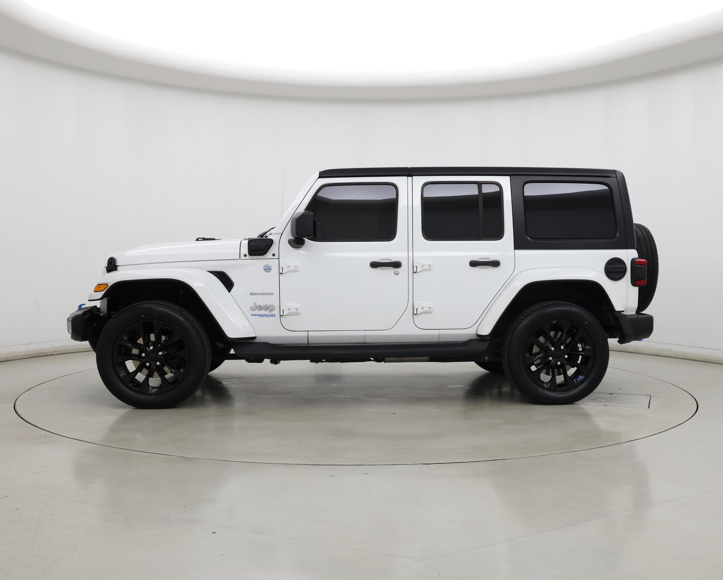 Thumbnail: 2022 Jeep Wrangler - 3