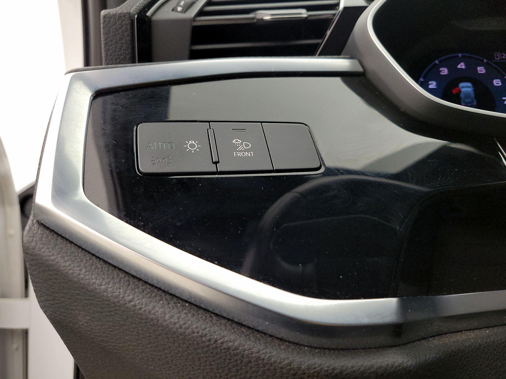 Thumbnail: 2024 Audi Q3 - 13