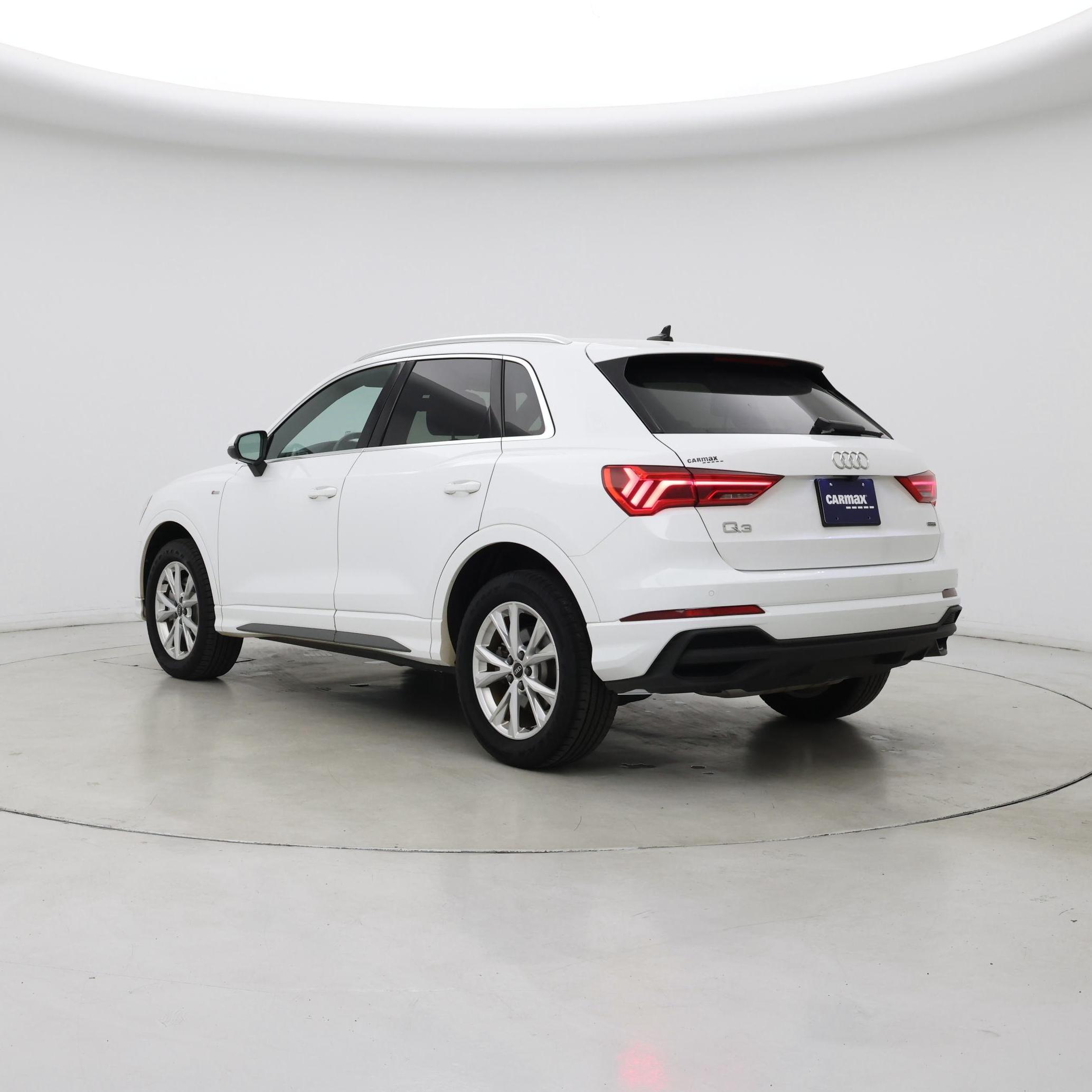 Thumbnail: 2024 Audi Q3 - 2