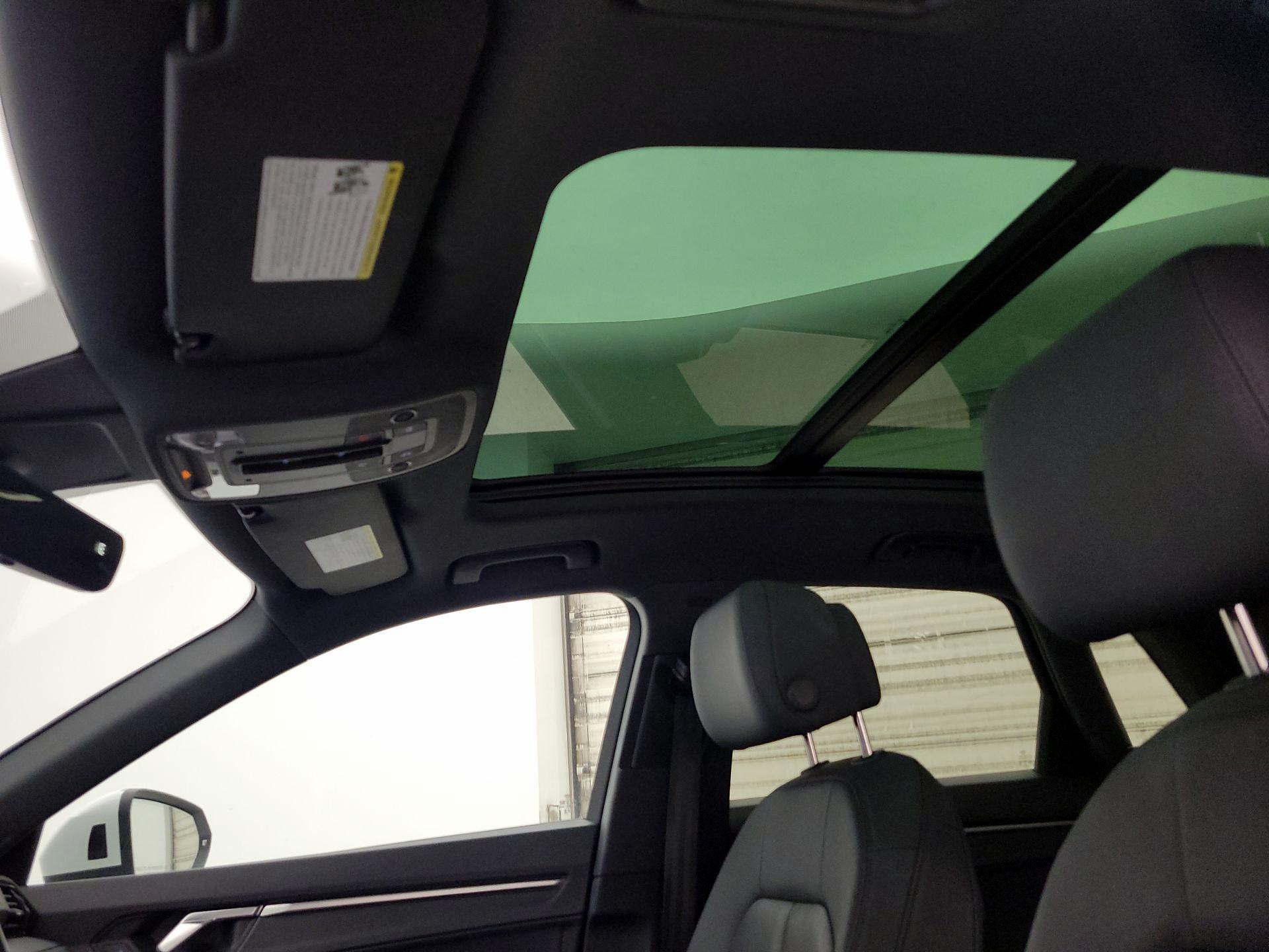 Thumbnail: 2024 Audi Q3 - 19