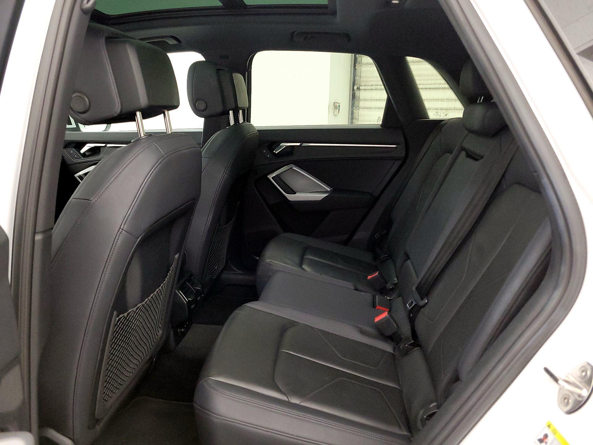 Thumbnail: 2024 Audi Q3 - 20