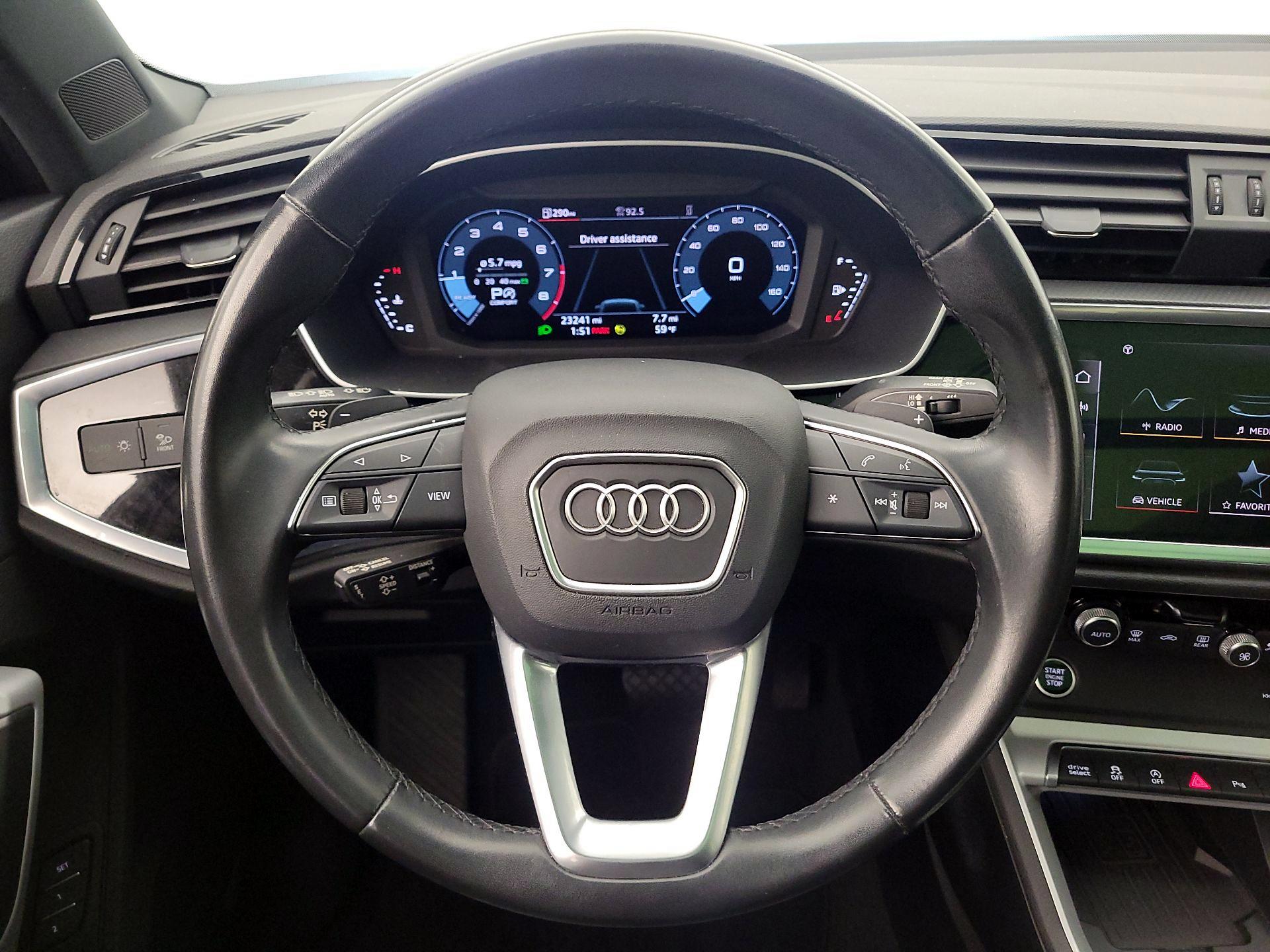 Thumbnail: 2024 Audi Q3 - 10