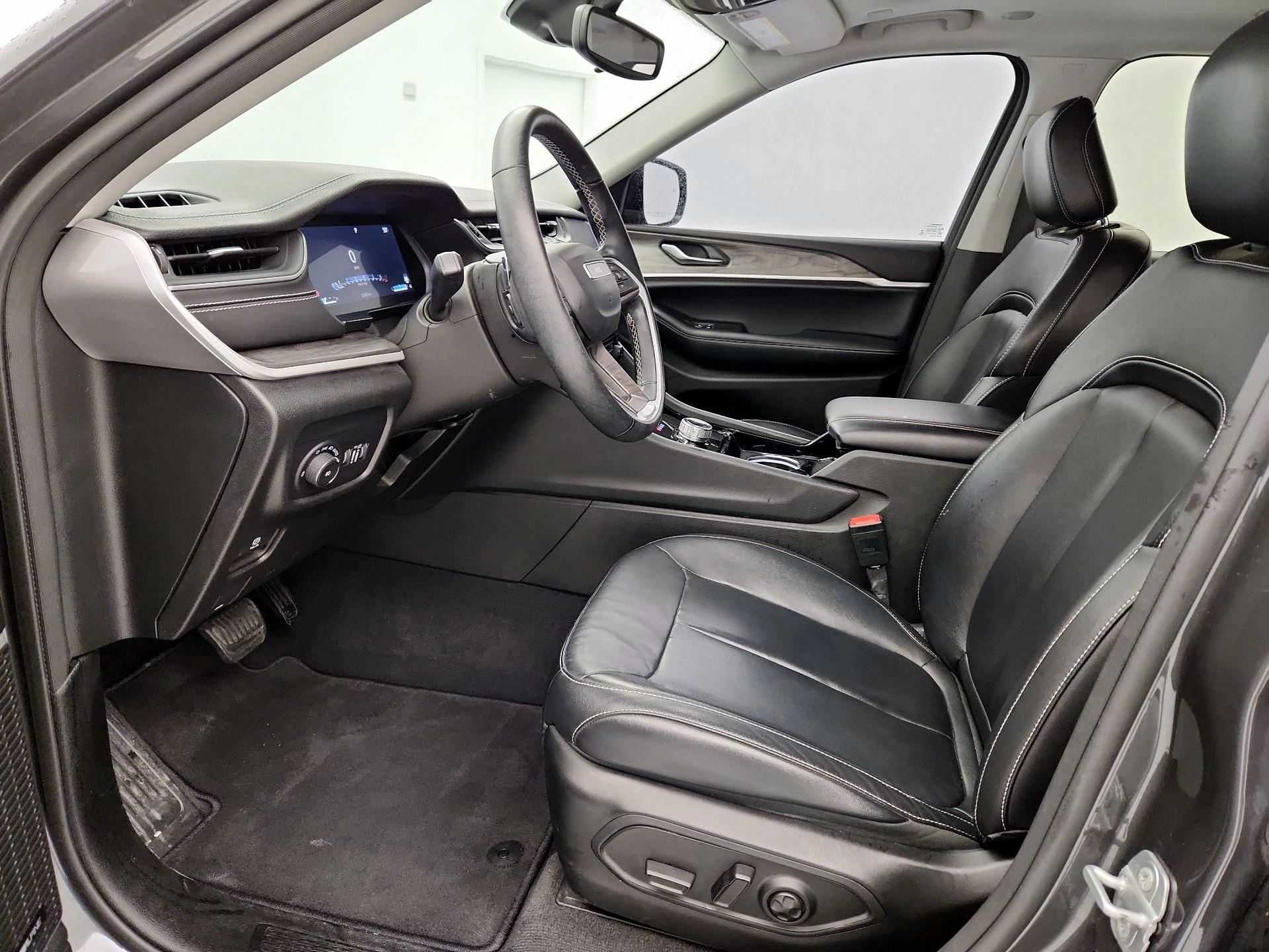 Thumbnail: 2022 Jeep Grand Cherokee L - 11