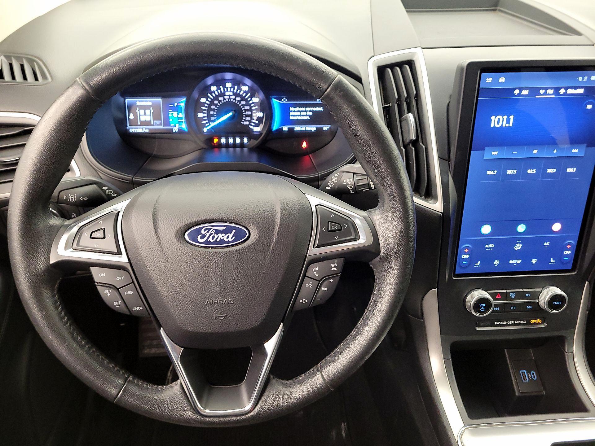 Thumbnail: 2022 Ford Edge - 10