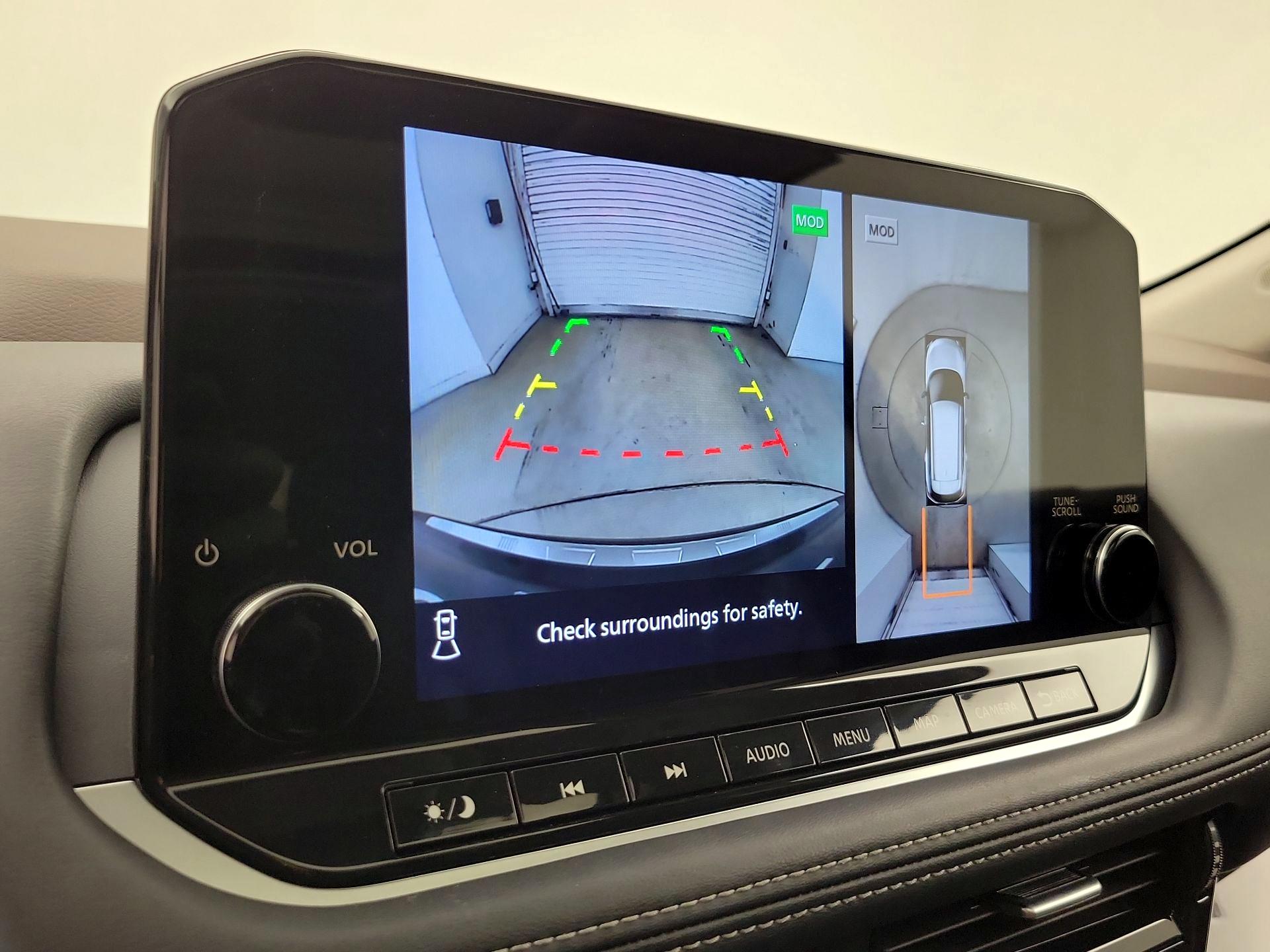 Thumbnail: 2022 Nissan Rogue - 15