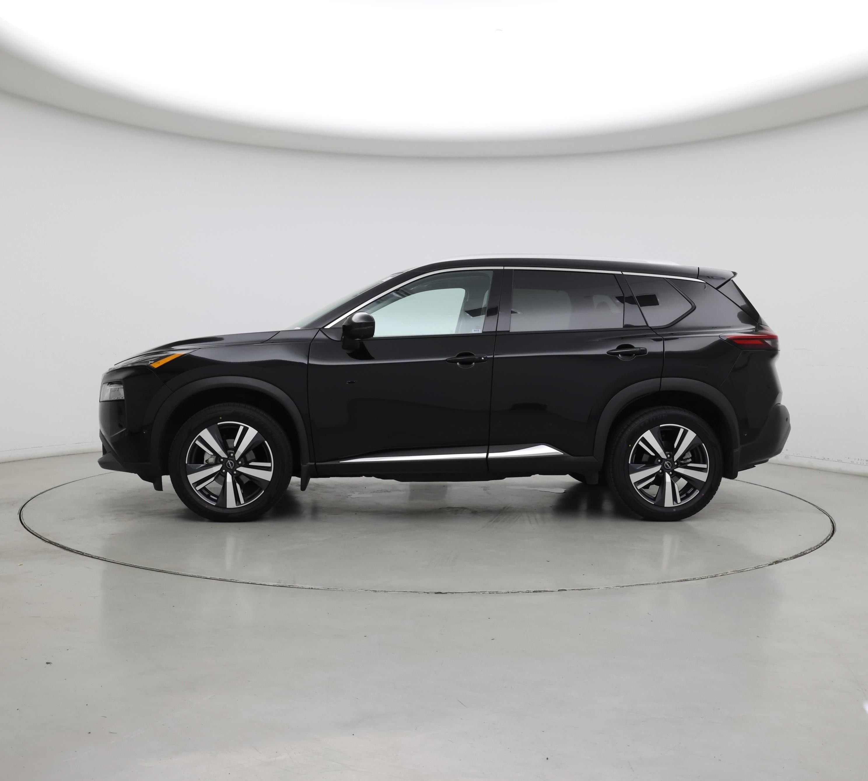 Thumbnail: 2022 Nissan Rogue - 3