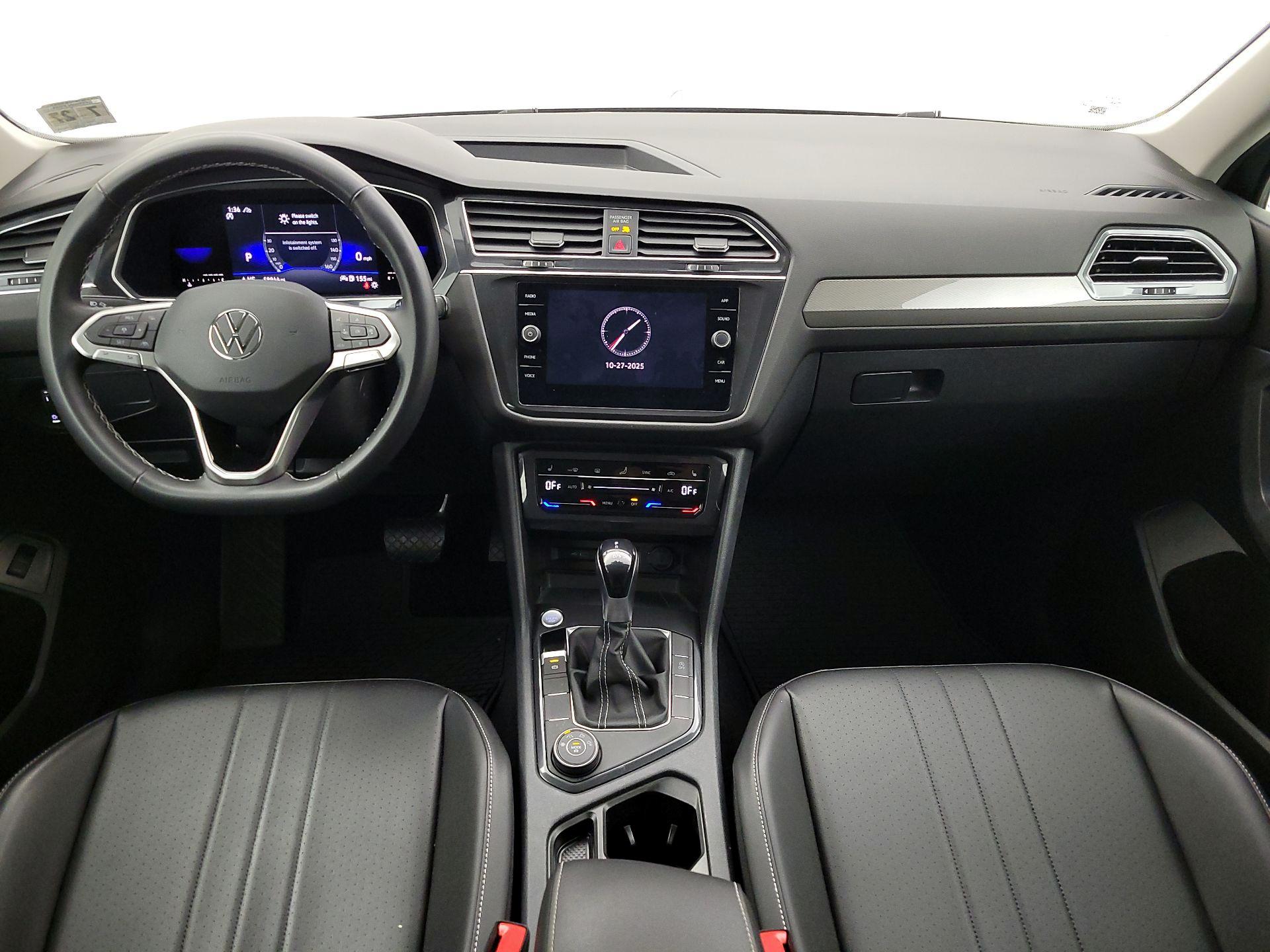 Thumbnail: 2022 Volkswagen Tiguan - 9