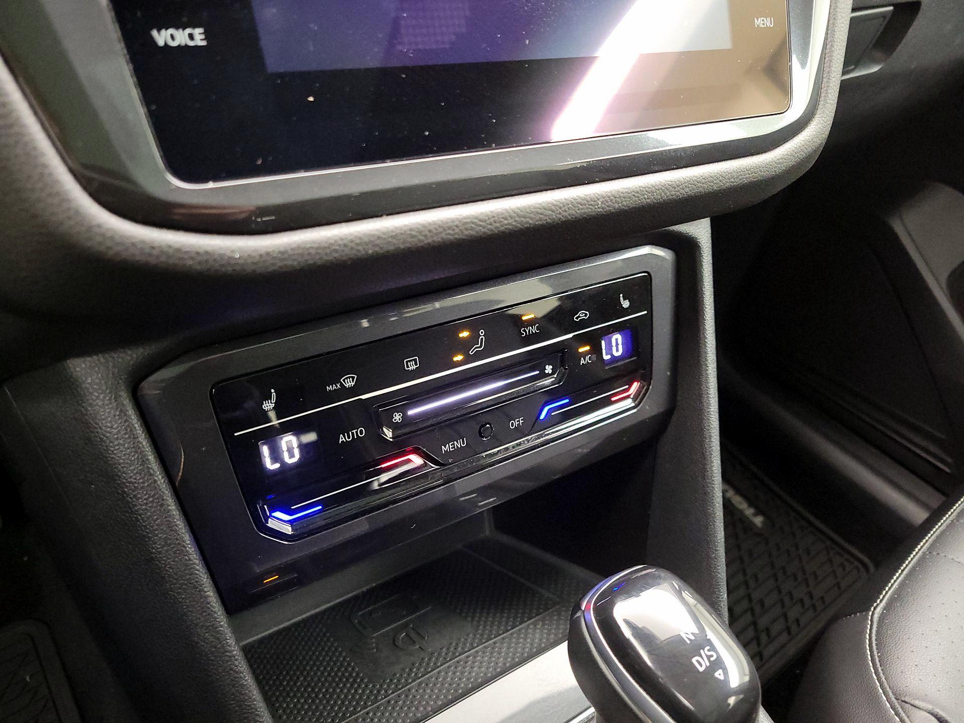 Thumbnail: 2022 Volkswagen Tiguan - 16