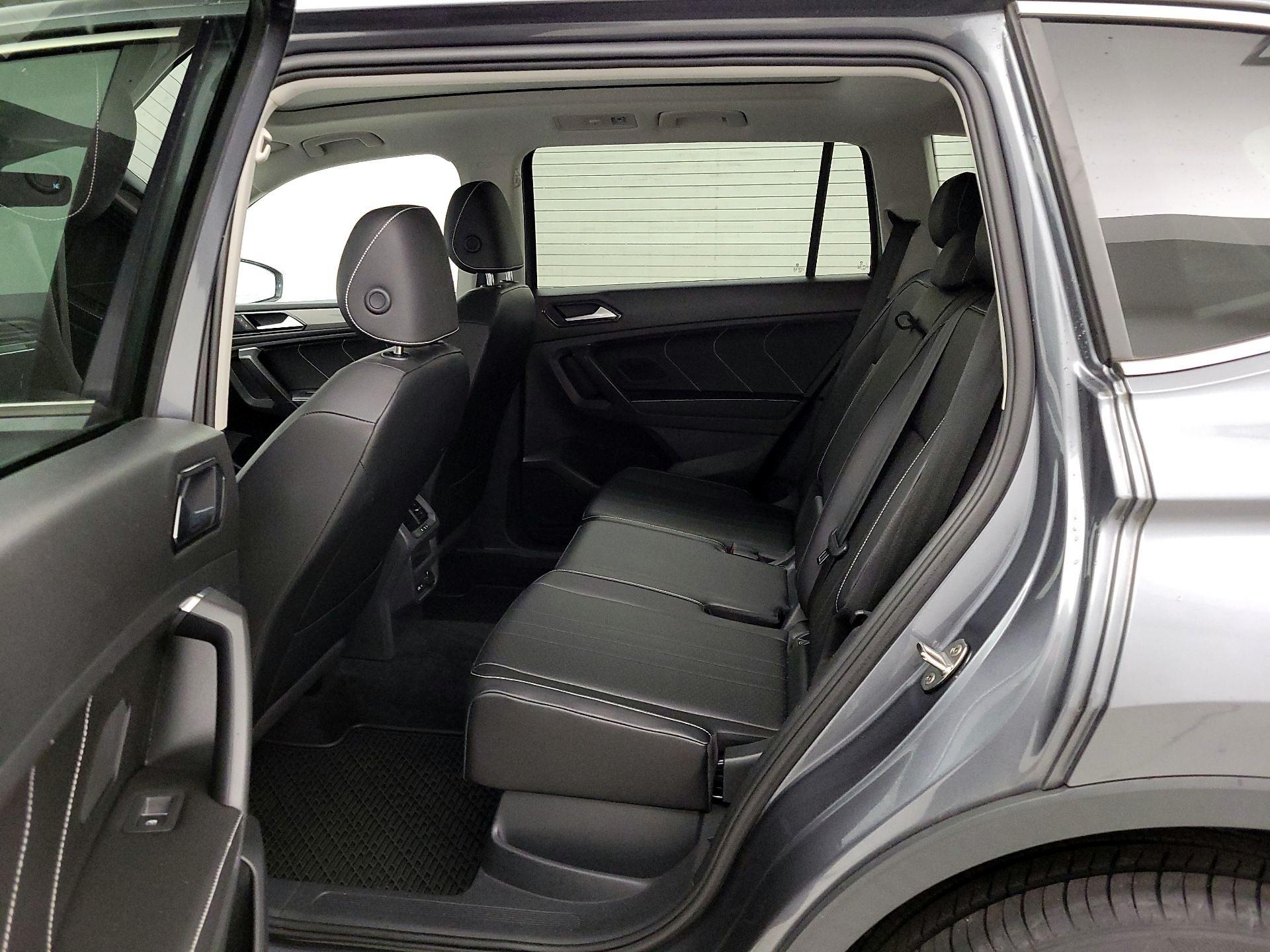 Thumbnail: 2022 Volkswagen Tiguan - 20